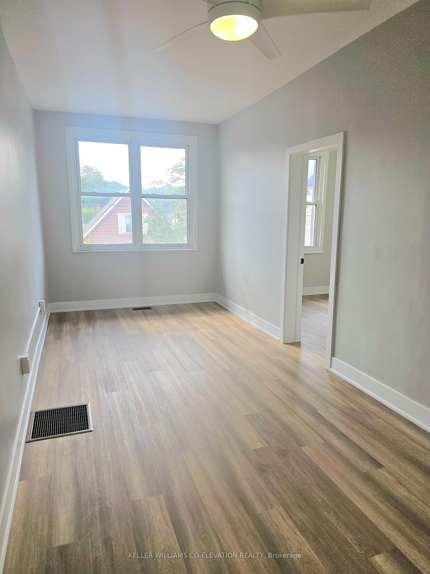 Photo 38 of 357 Barton Street E, Hamilton, Landsdale — HOMEH