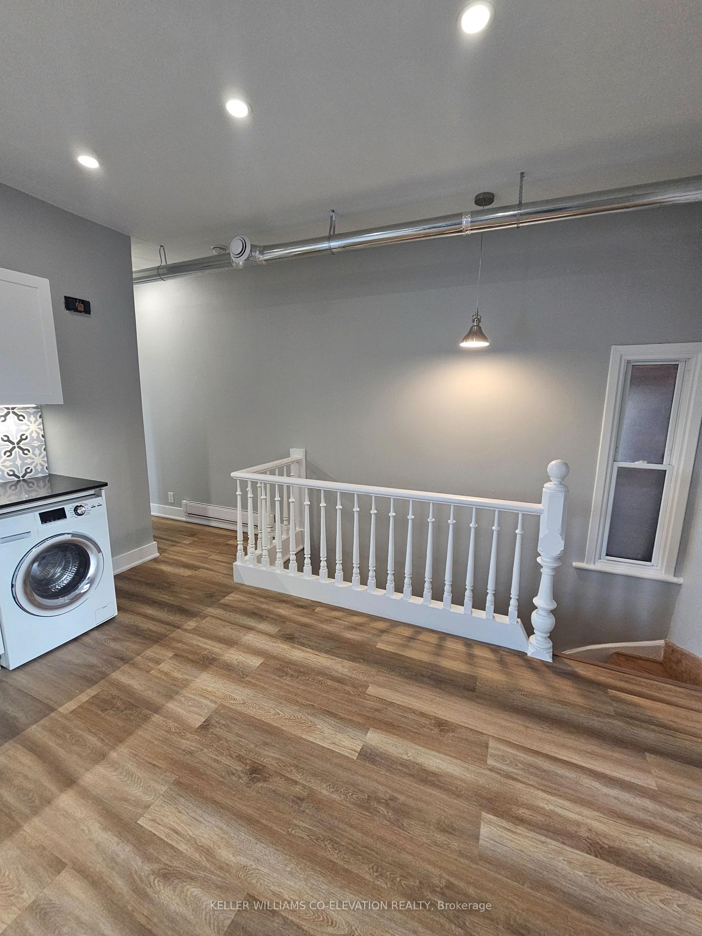 Photo 41 of 357 Barton Street E, Hamilton, Landsdale — HOMEH