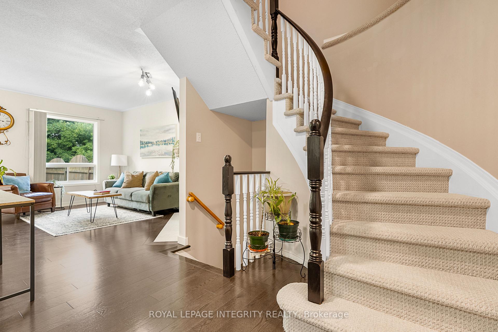 Photo 5 of 82 Blackdome Crescent, Ottawa, Kanata - Kanata Lakes/Heritage Hills — HOMEH