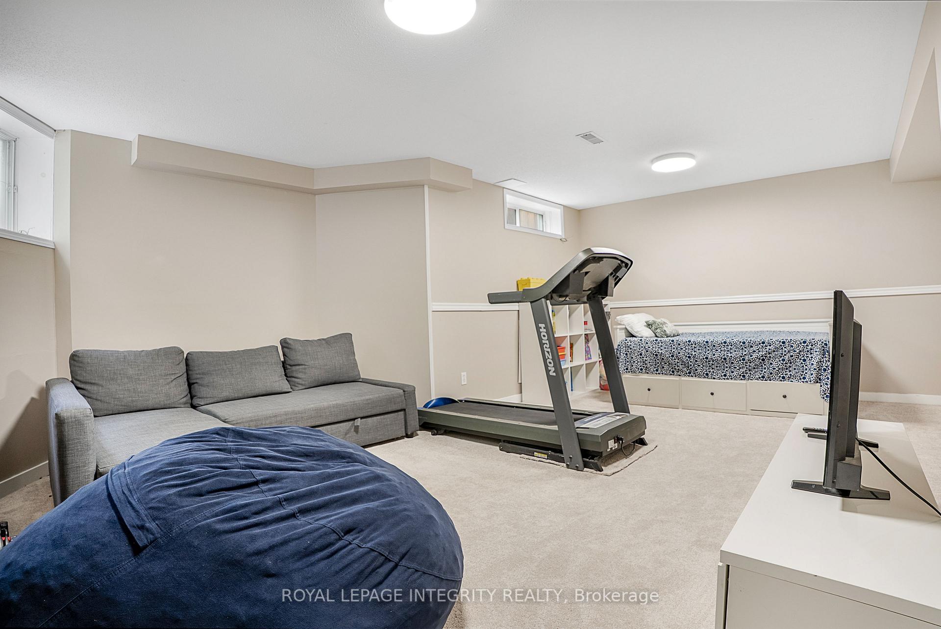 Photo 13 of 82 Blackdome Crescent, Ottawa, Kanata - Kanata Lakes/Heritage Hills — HOMEH