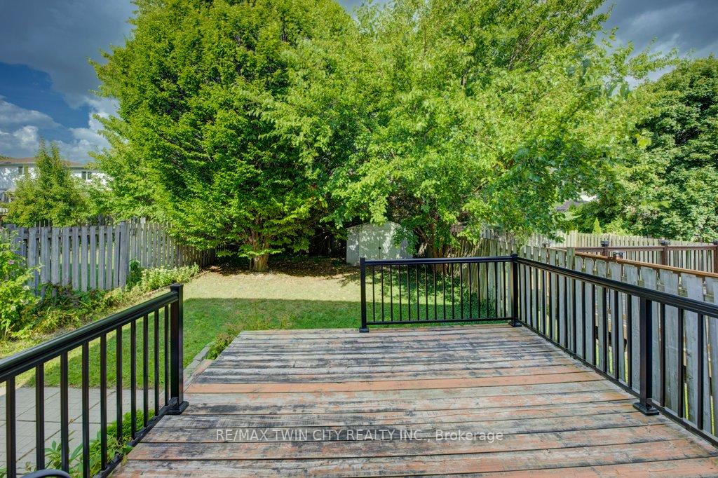 Photo 26 of 44 Northmanor Crescent, Kitchener — HOMEH