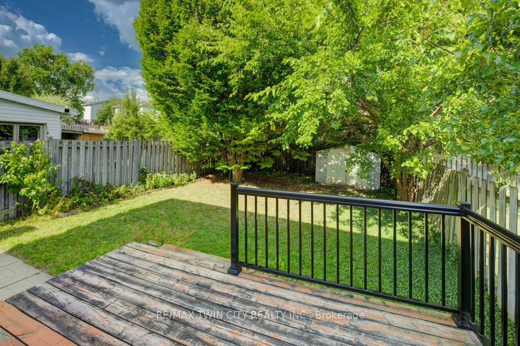 Photo 27 of 44 Northmanor Crescent, Kitchener — HOMEH