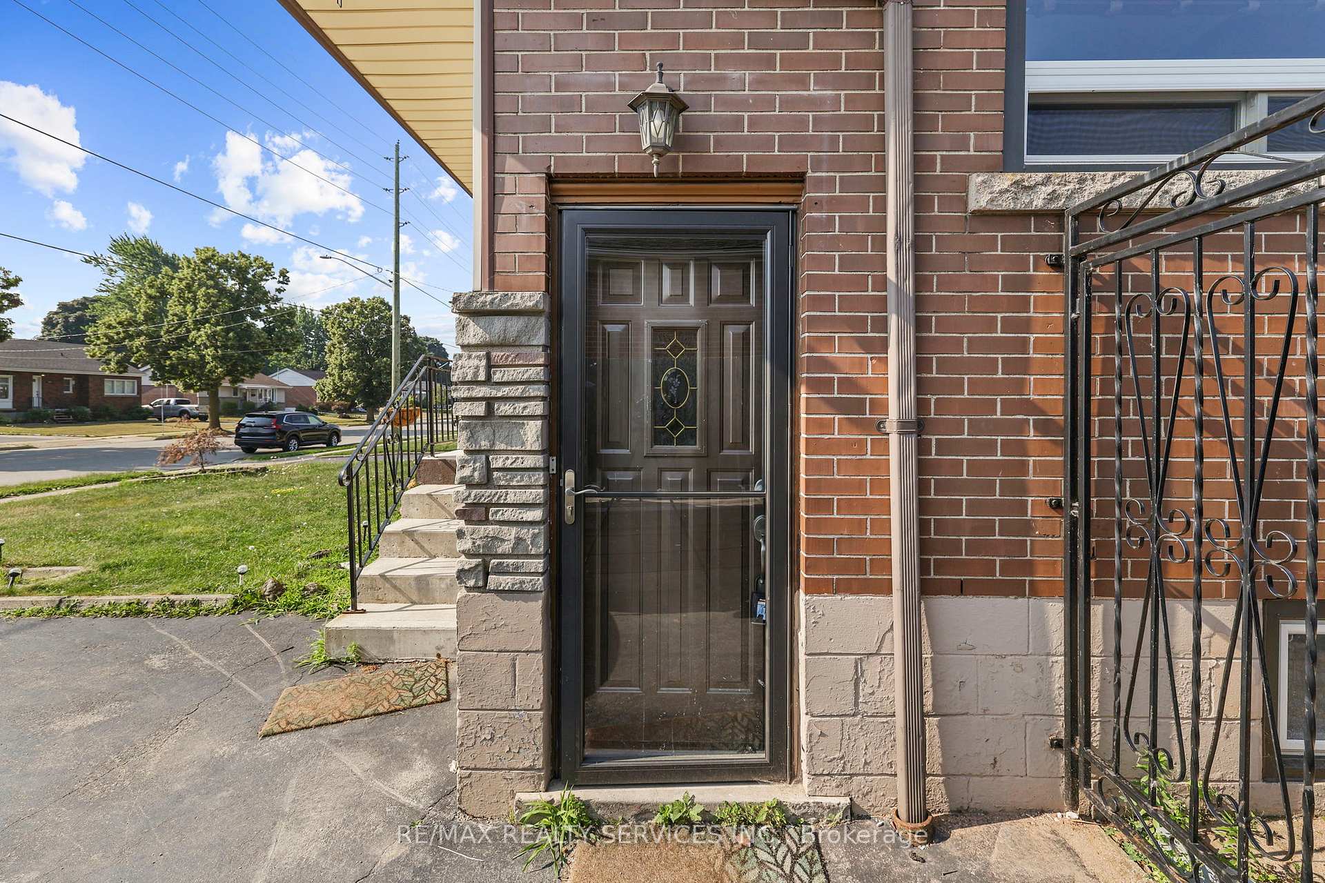 Photo 4 of 368 Upper Kenilworth Avenue, Hamilton, Huntington — HOMEH