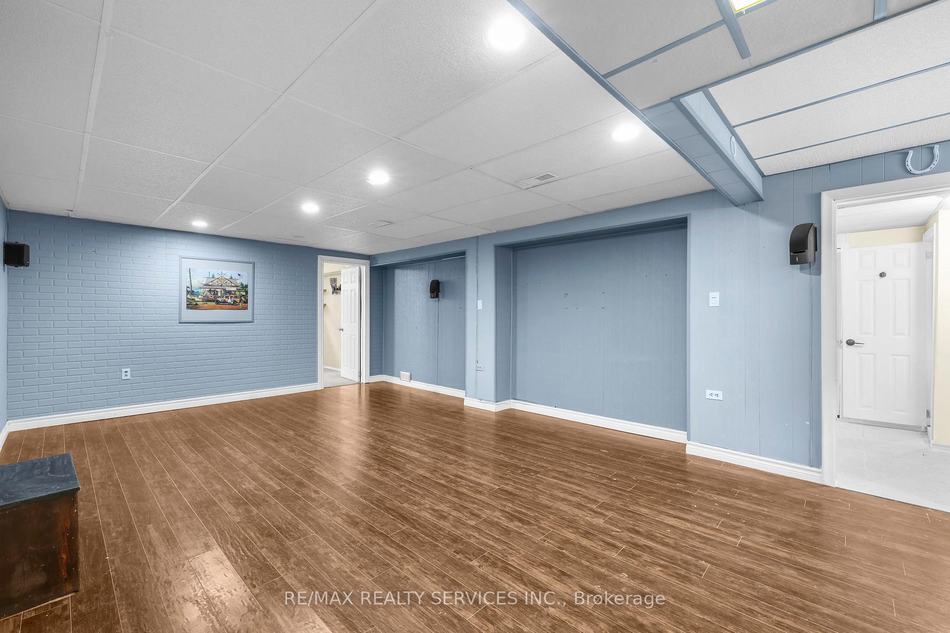 Photo 7 of 368 Upper Kenilworth Avenue, Hamilton, Huntington — HOMEH