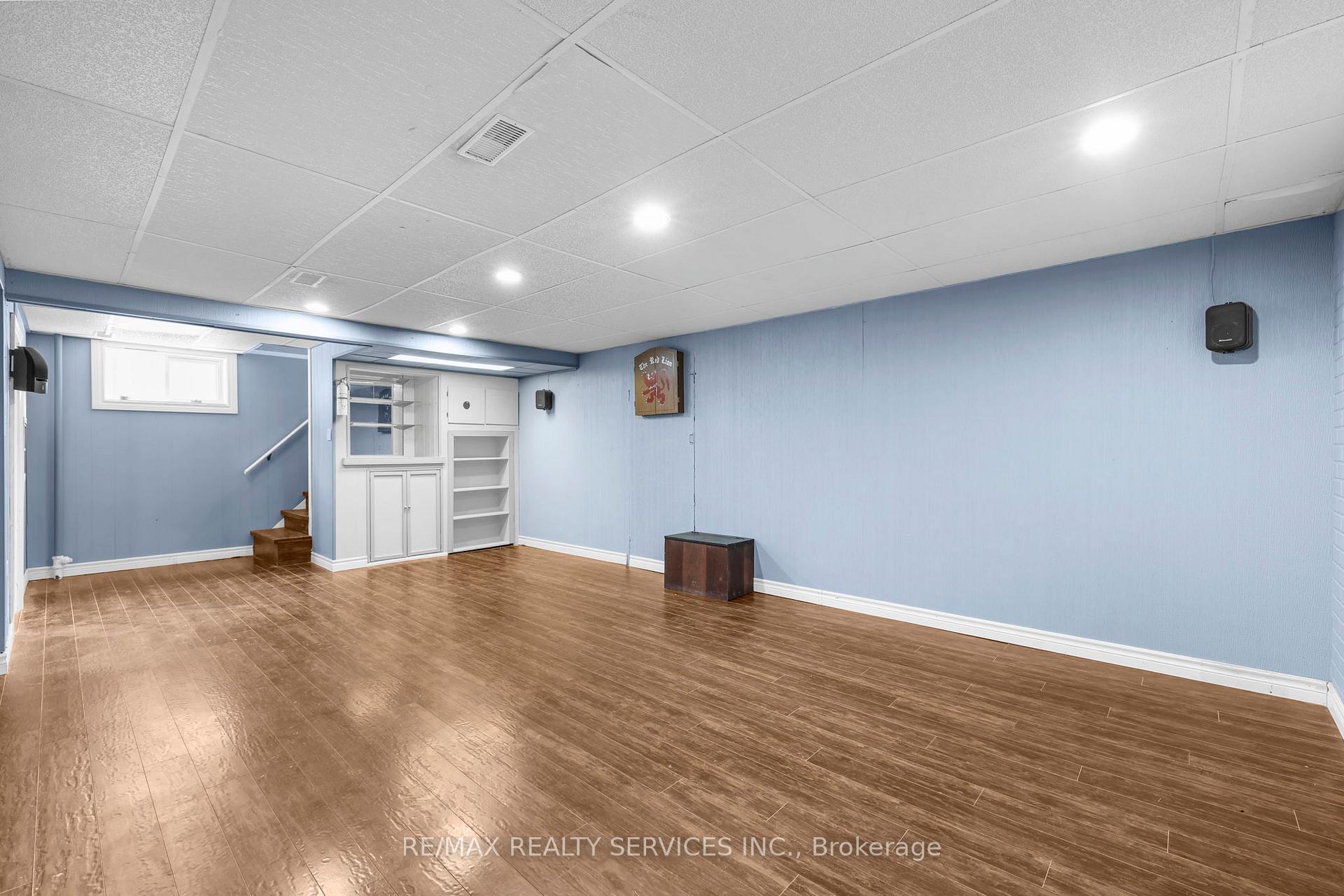 Photo 8 of 368 Upper Kenilworth Avenue, Hamilton, Huntington — HOMEH