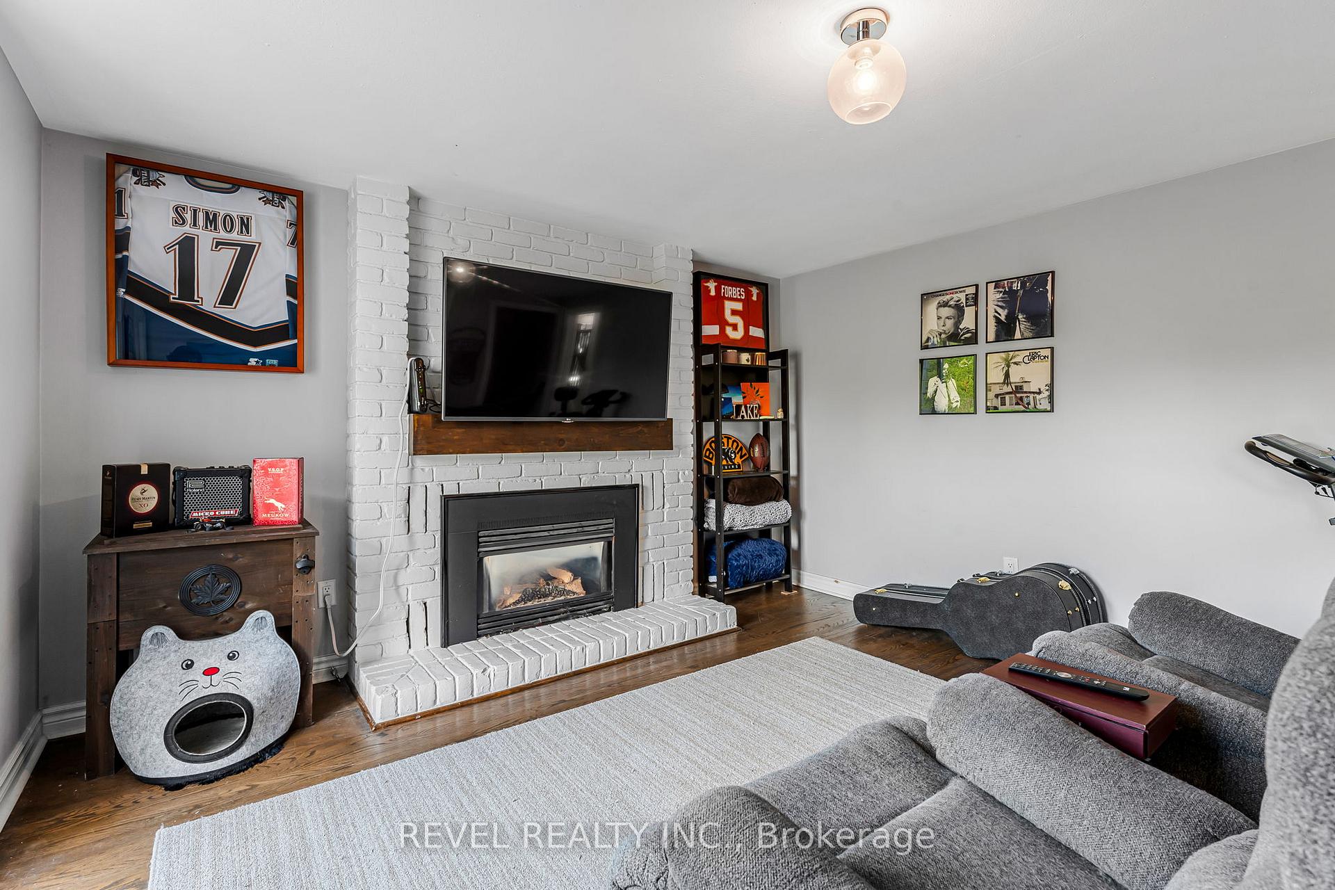 Photo 12 of 30 Owen Place, Hamilton, Greenford — HOMEH