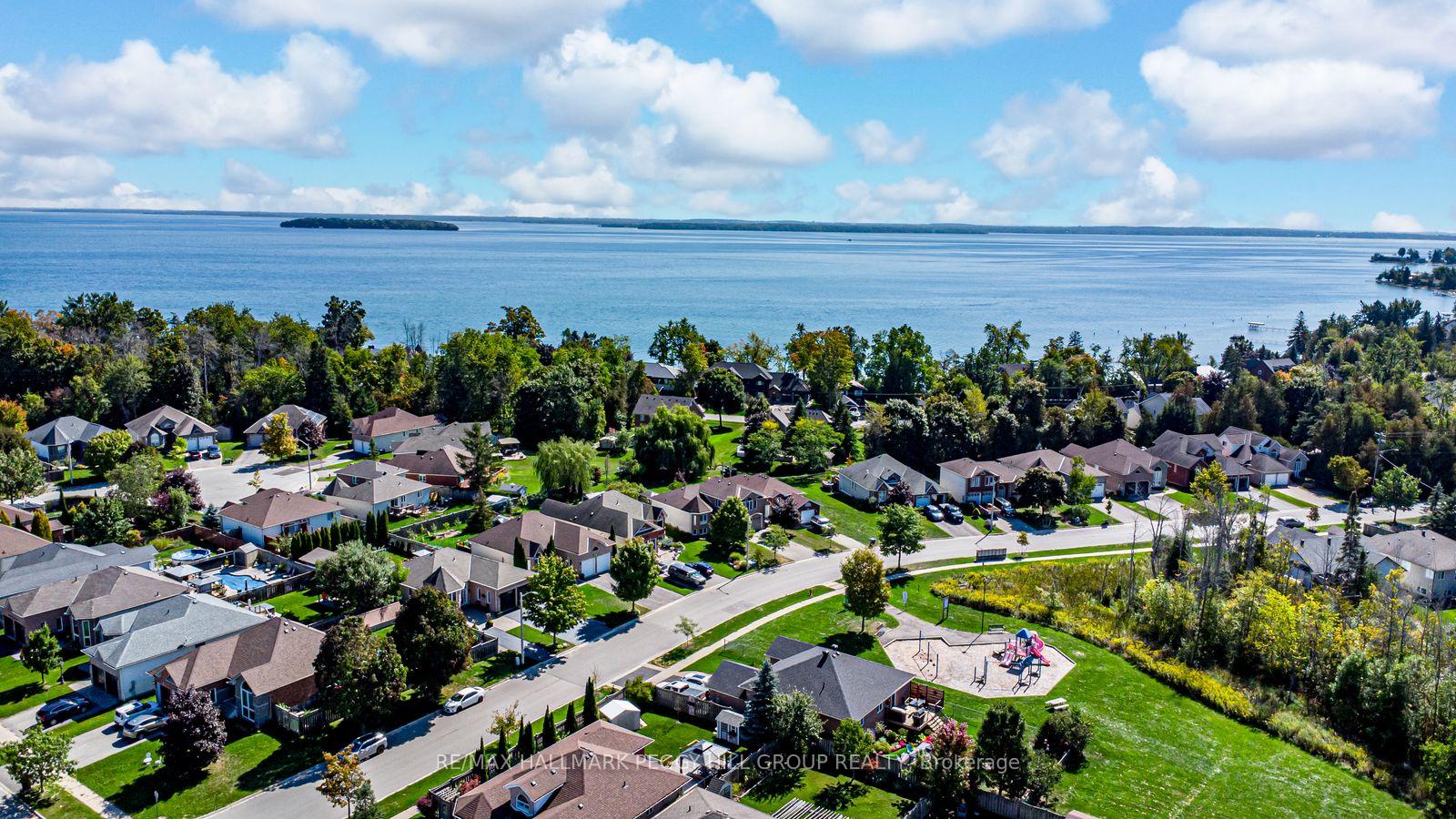 Photo 3 of 2853 Ireton Street, Innisfil, Rural Innisfil — HOMEH