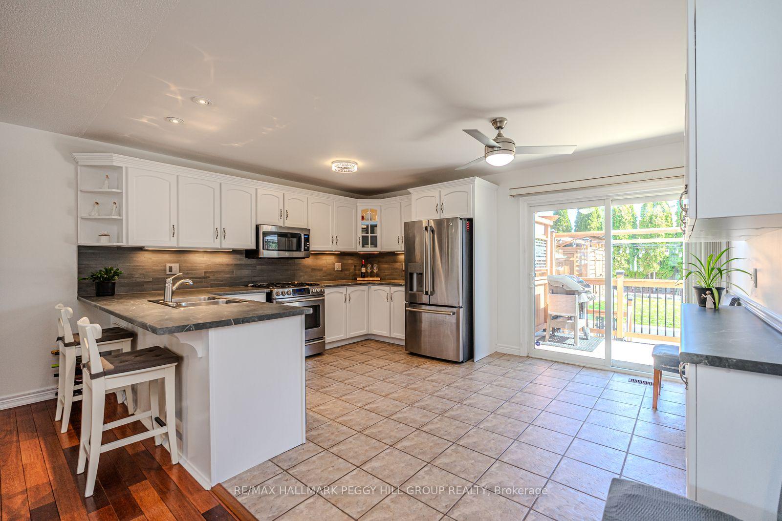 Photo 7 of 2853 Ireton Street, Innisfil, Rural Innisfil — HOMEH