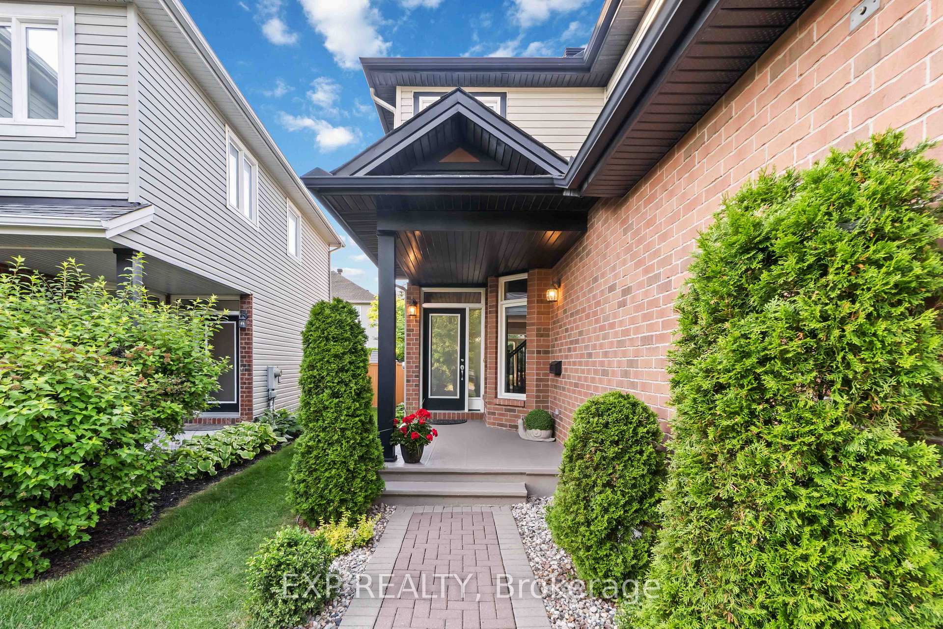 Photo 3 of 90 Cedar Valley Drive, Ottawa, Kanata - Bridlewood — HOMEH