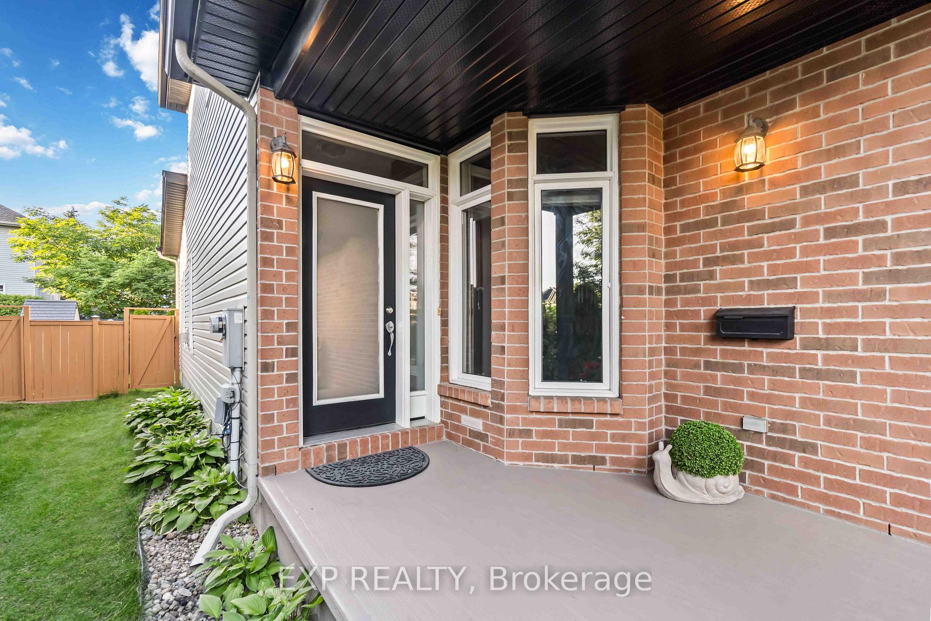 Photo 4 of 90 Cedar Valley Drive, Ottawa, Kanata - Bridlewood — HOMEH