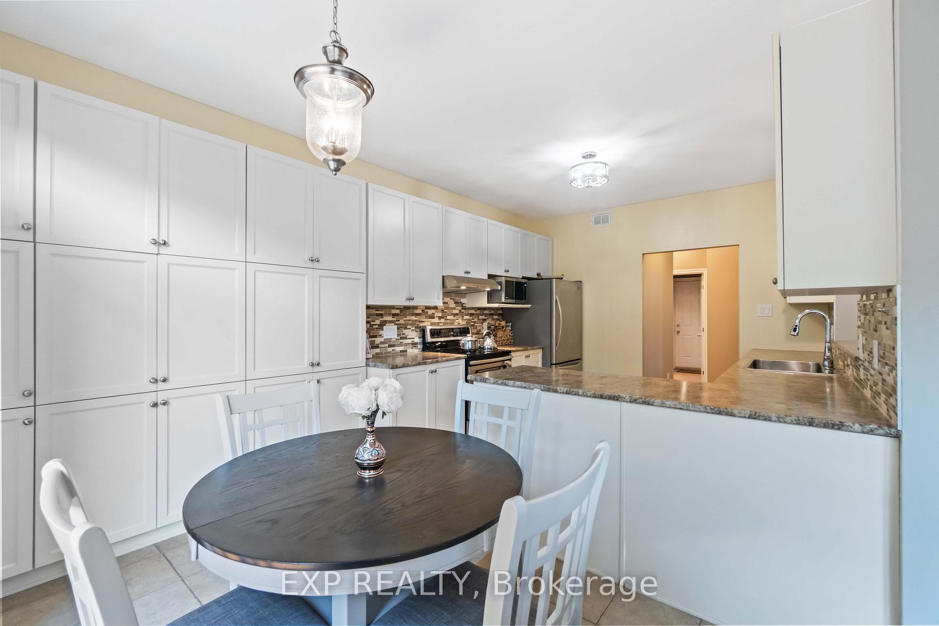 Photo 11 of 90 Cedar Valley Drive, Ottawa, Kanata - Bridlewood — HOMEH