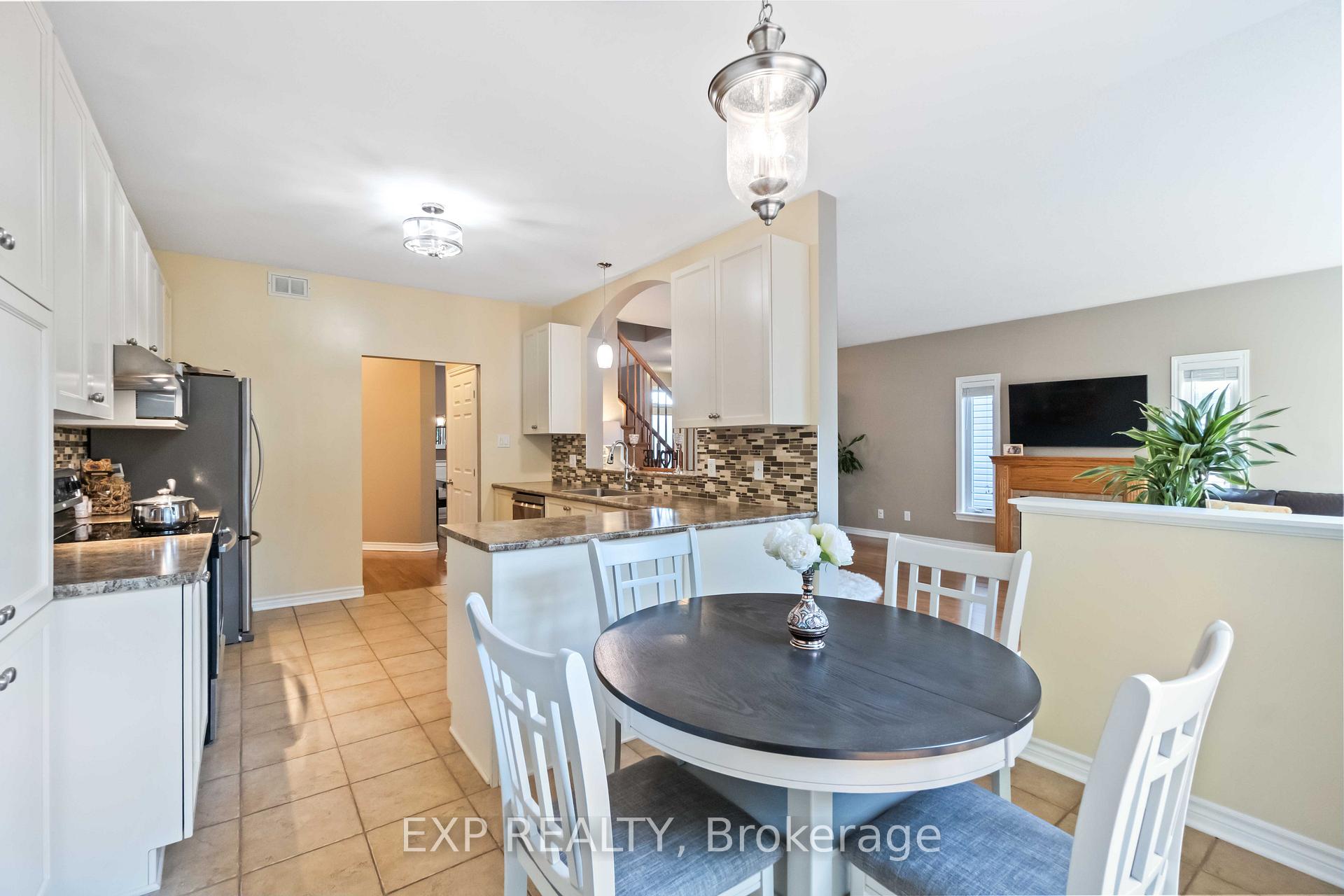Photo 12 of 90 Cedar Valley Drive, Ottawa, Kanata - Bridlewood — HOMEH