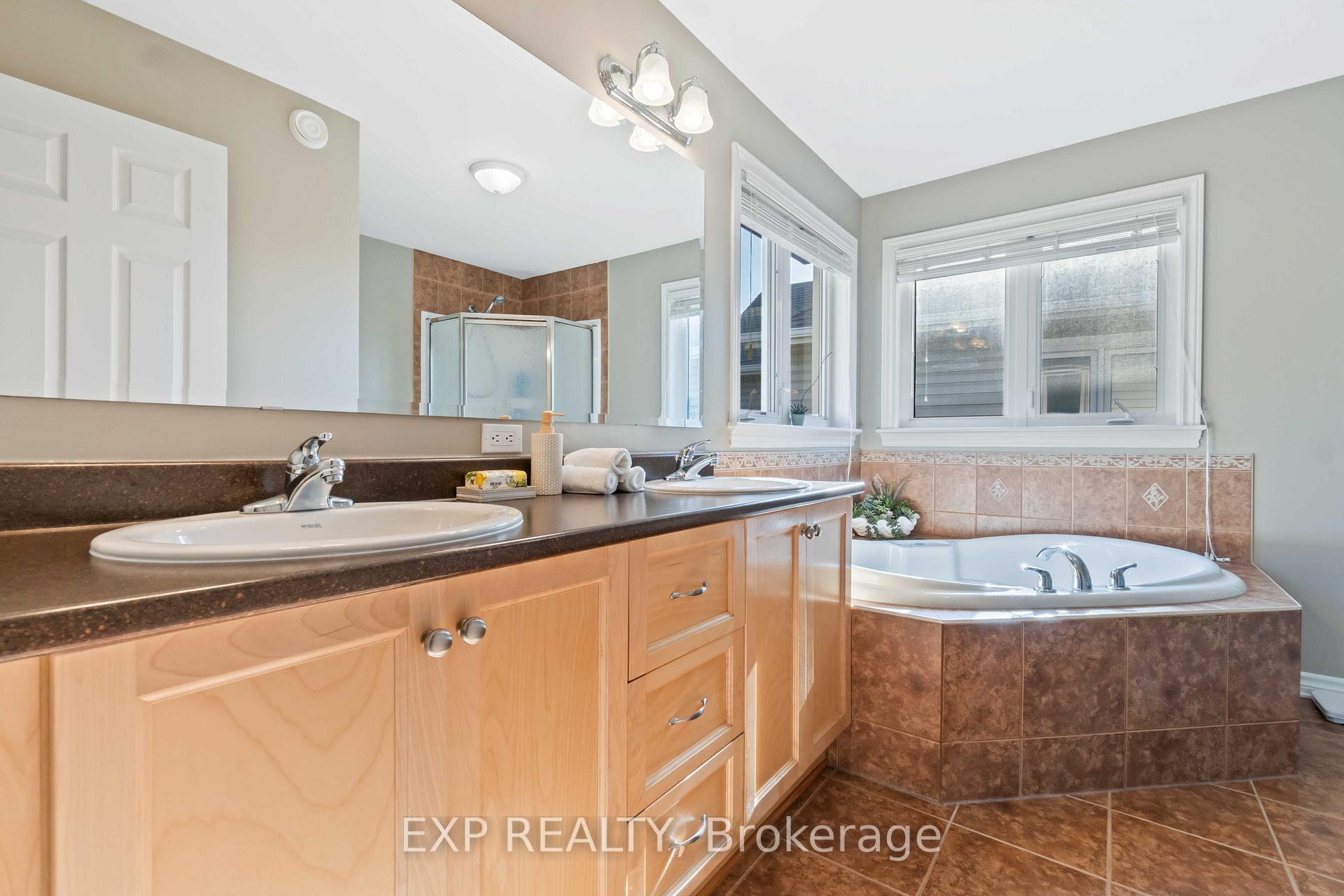 Photo 26 of 90 Cedar Valley Drive, Ottawa, Kanata - Bridlewood — HOMEH