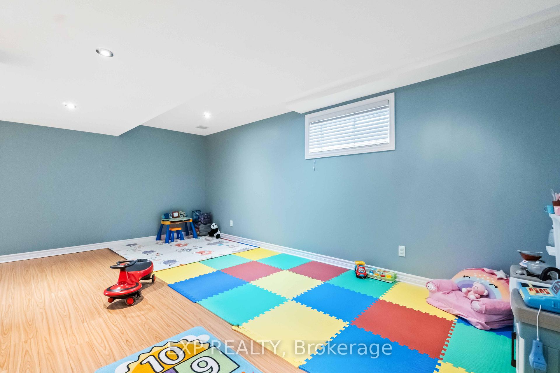 Photo 38 of 90 Cedar Valley Drive, Ottawa, Kanata - Bridlewood — HOMEH