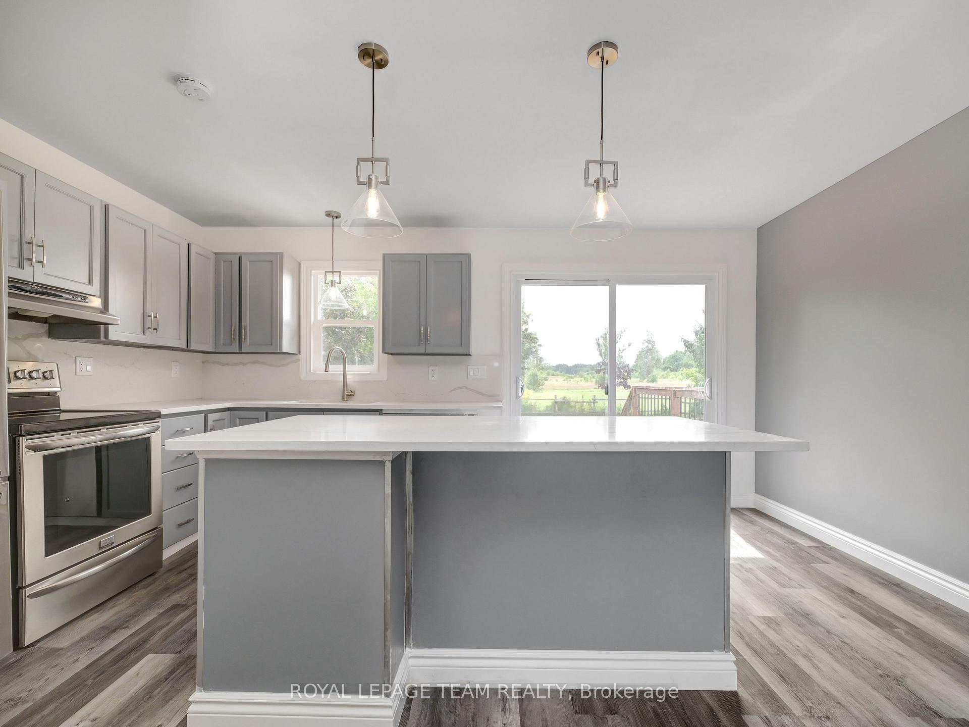 Photo 6 of 5702 First Line Road, Ottawa, Manotick South to Roger Stevens — HOMEH