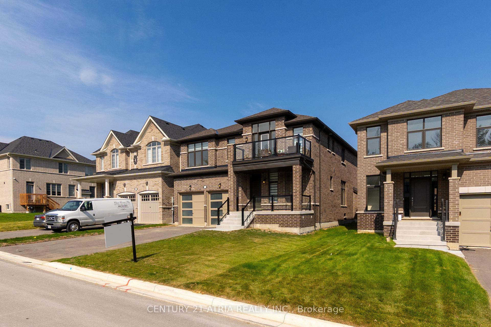 Photo 2 of 1413 Davis Loop, Innisfil, Lefroy — HOMEH