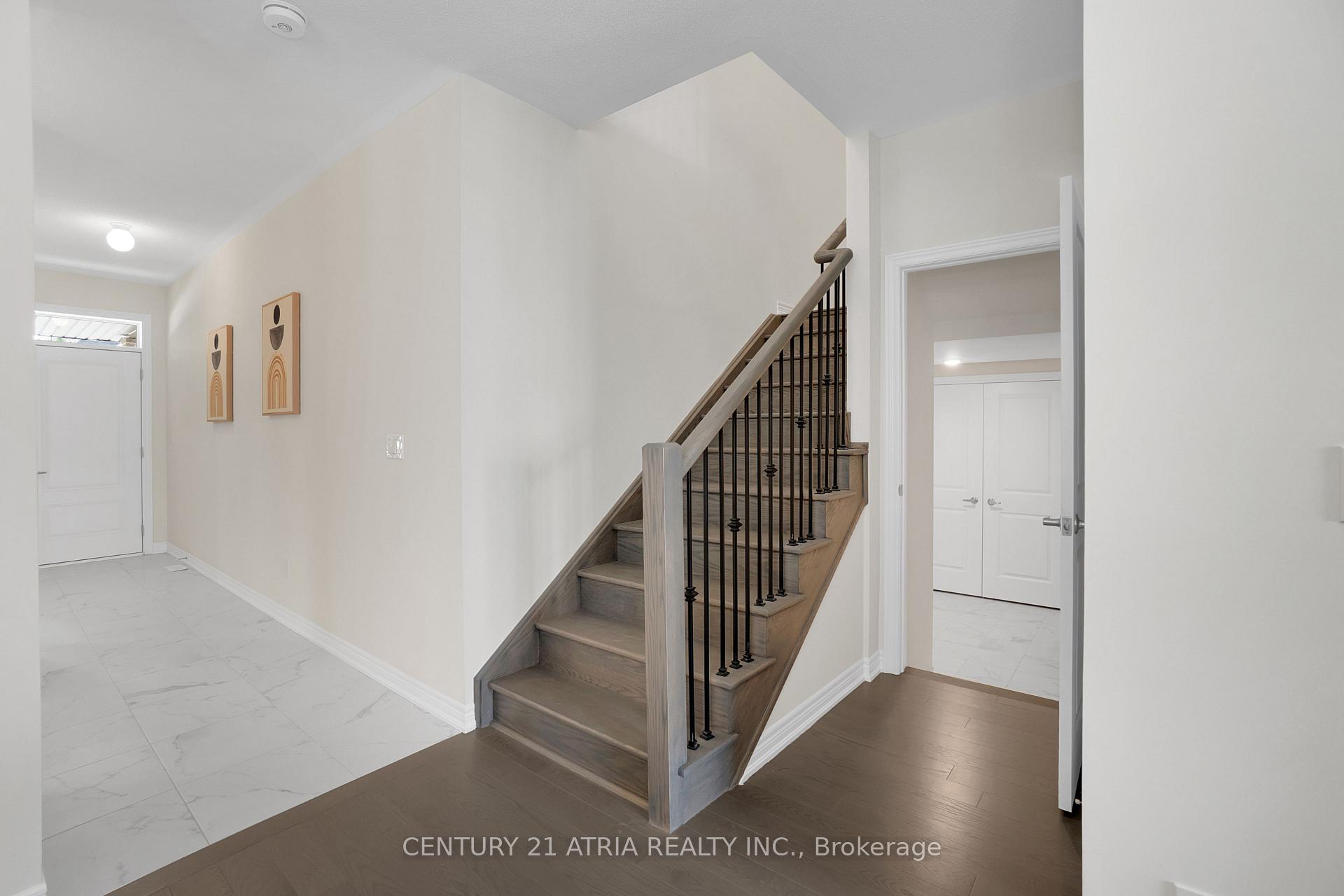Photo 9 of 1413 Davis Loop, Innisfil, Lefroy — HOMEH