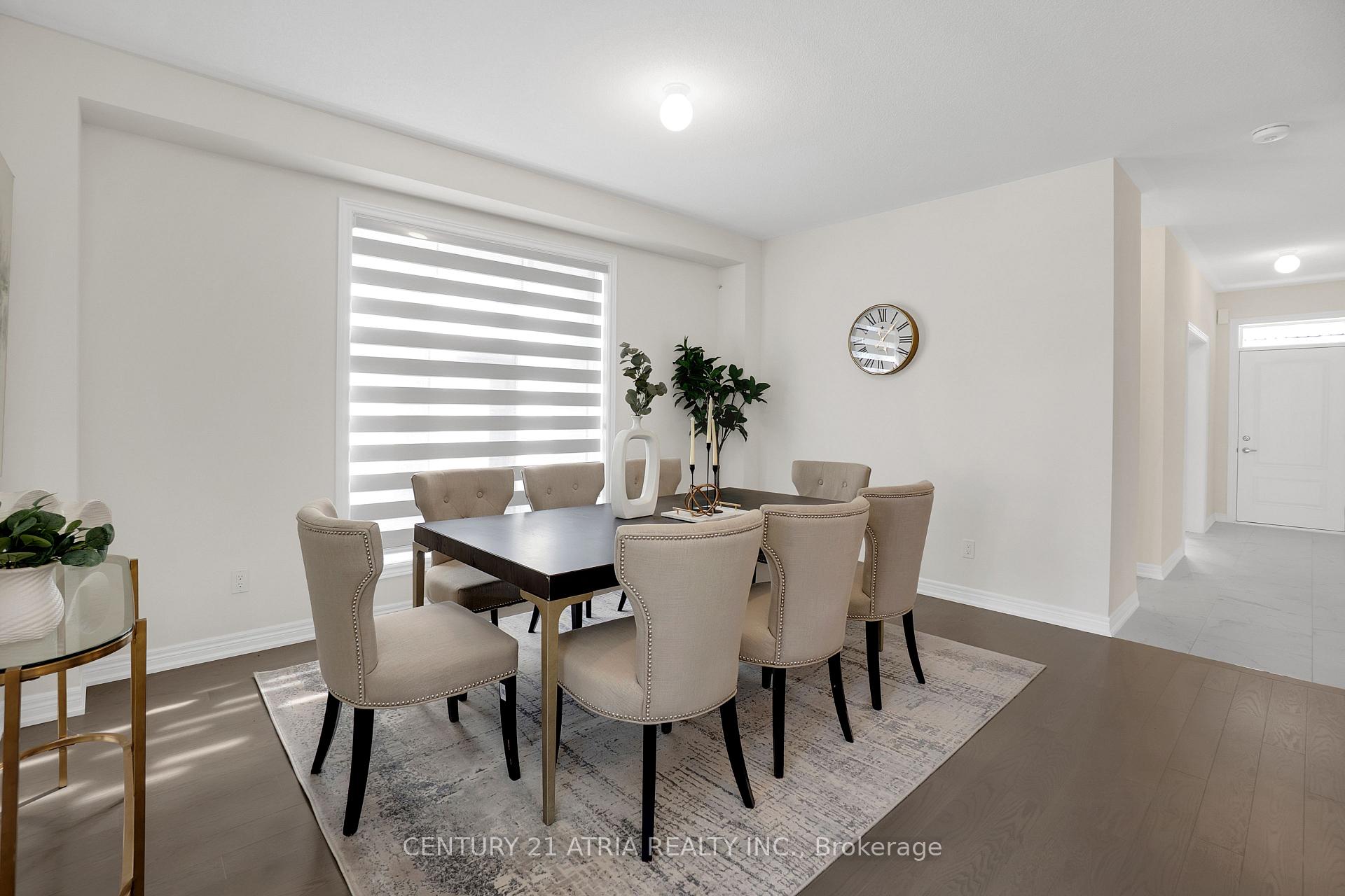 Photo 11 of 1413 Davis Loop, Innisfil, Lefroy — HOMEH