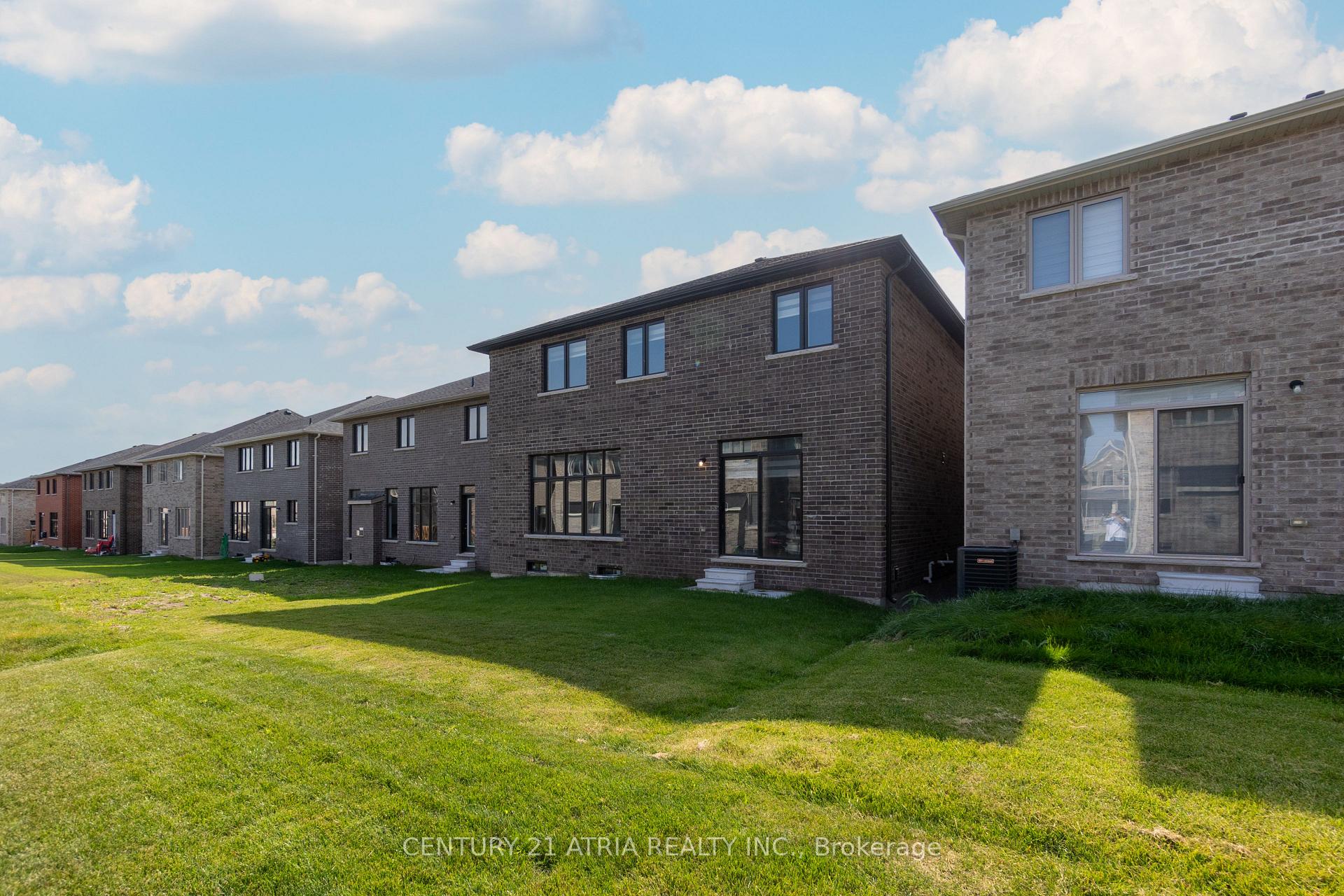 Photo 46 of 1413 Davis Loop, Innisfil, Lefroy — HOMEH