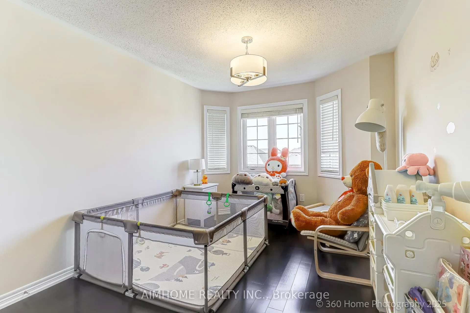 Photo 13 of 18 Saddlebrook Drive, Markham, Cornell — HOMEH