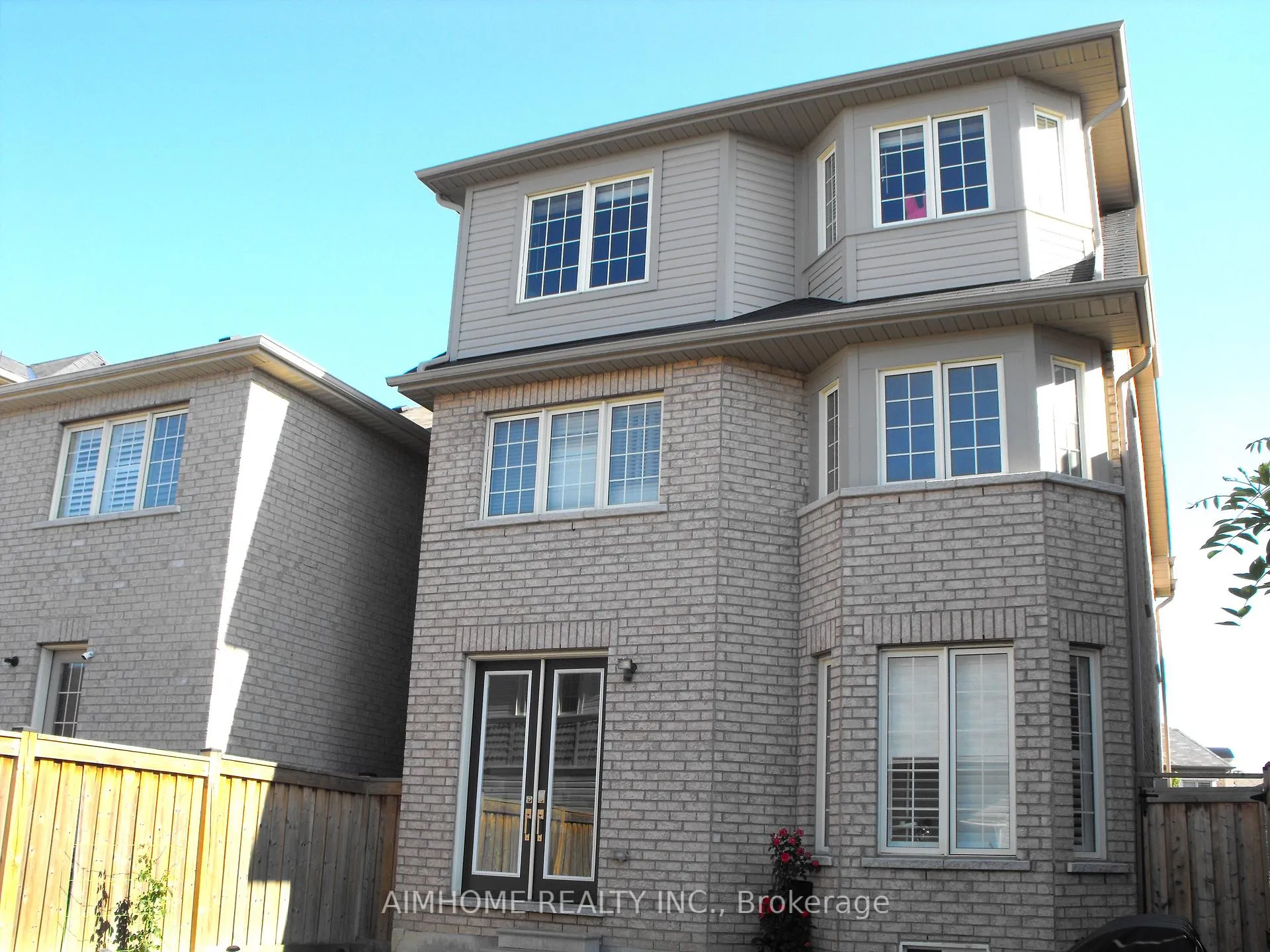 Photo 23 of 18 Saddlebrook Drive, Markham, Cornell — HOMEH