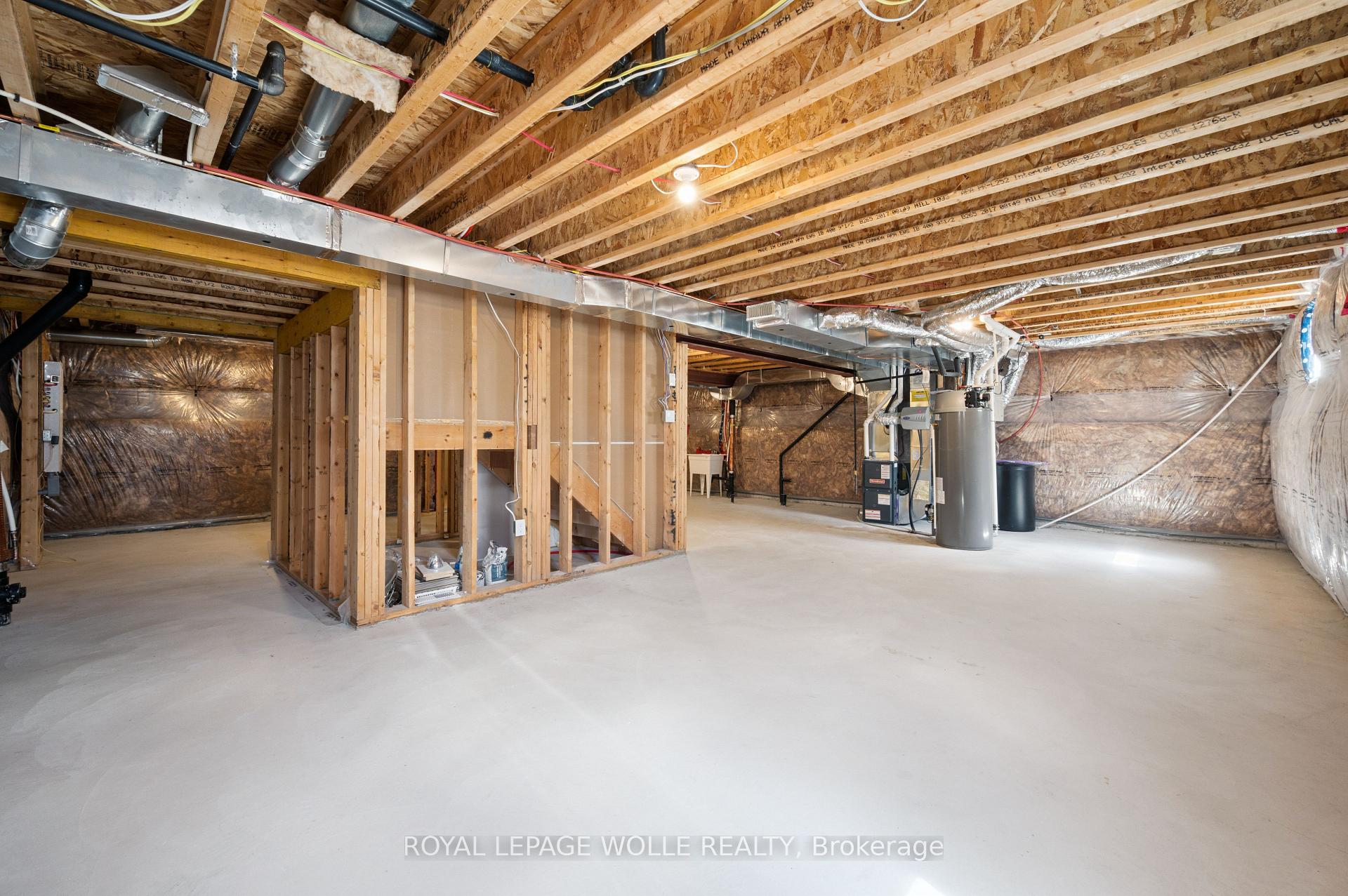 Photo 28 of 2 Watermill Street, Kitchener, Doon South — HOMEH