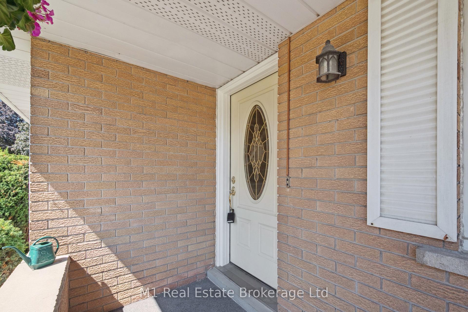 Photo 5 of 58 Fairlawn Road, Kitchener — HOMEH