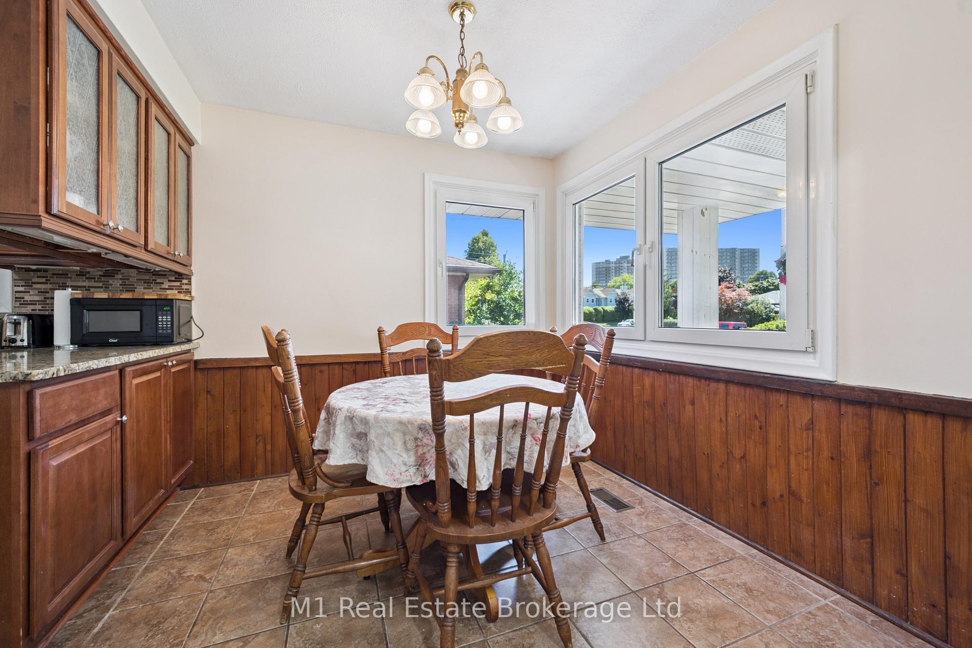 Photo 11 of 58 Fairlawn Road, Kitchener — HOMEH