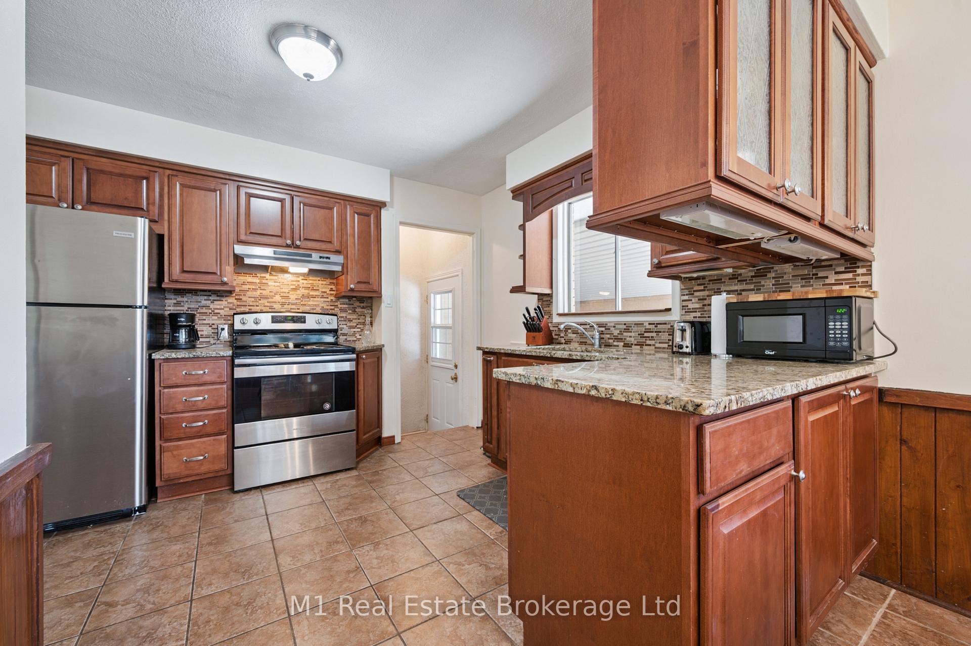 Photo 13 of 58 Fairlawn Road, Kitchener — HOMEH