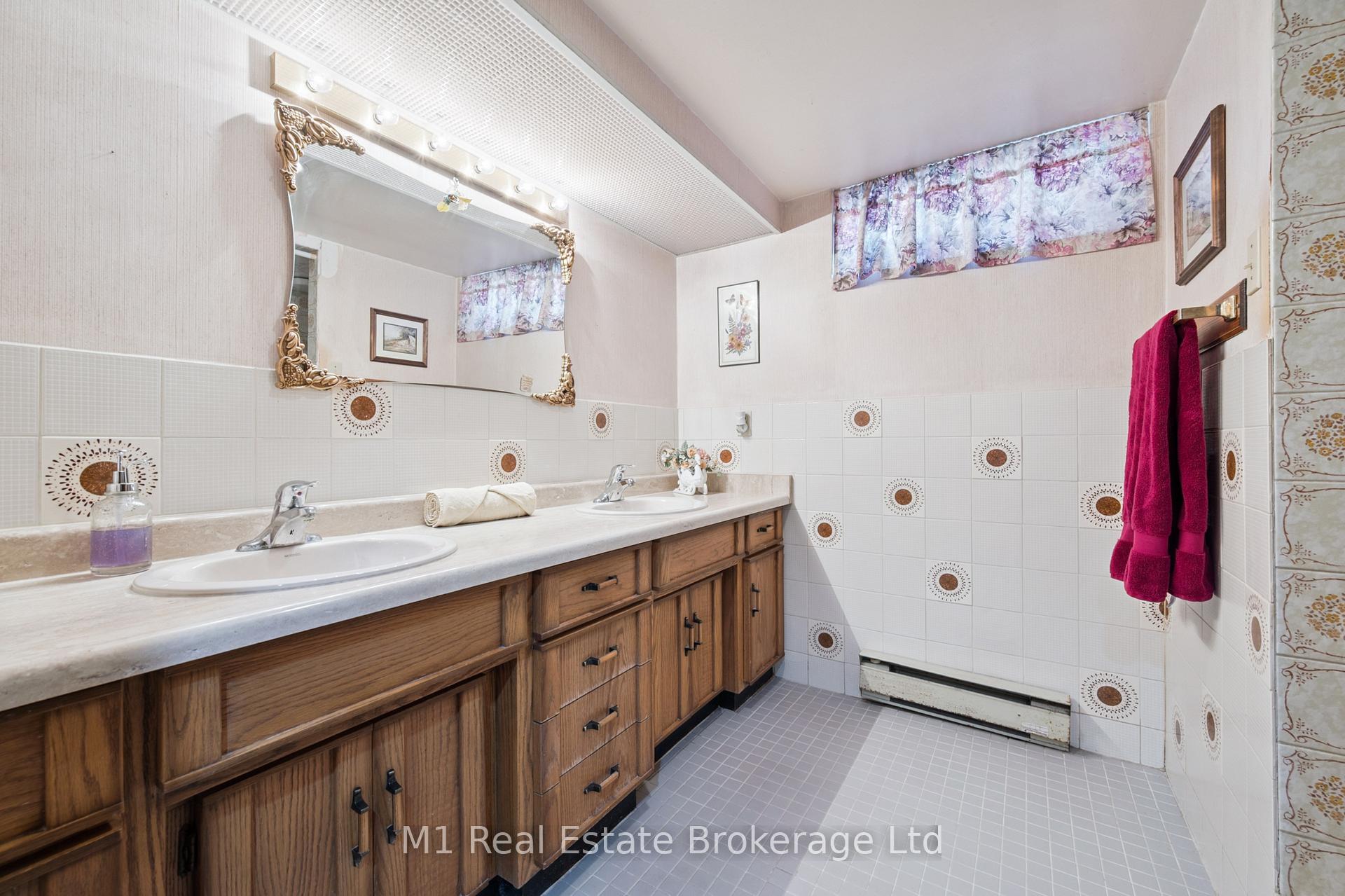 Photo 29 of 58 Fairlawn Road, Kitchener — HOMEH