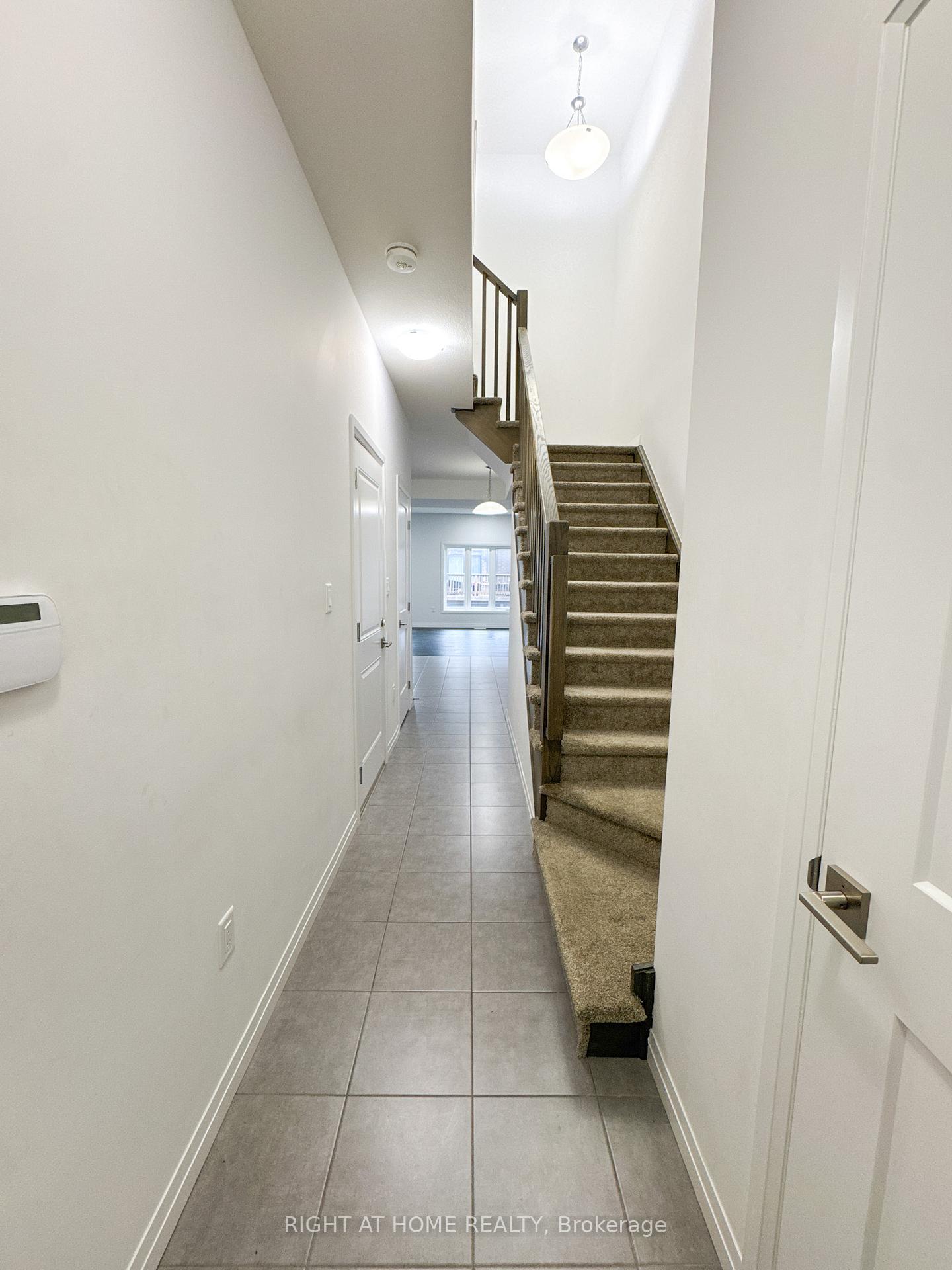 Photo 2 of 80 Soho Street, Hamilton, Stoney Creek Mountain — HOMEH