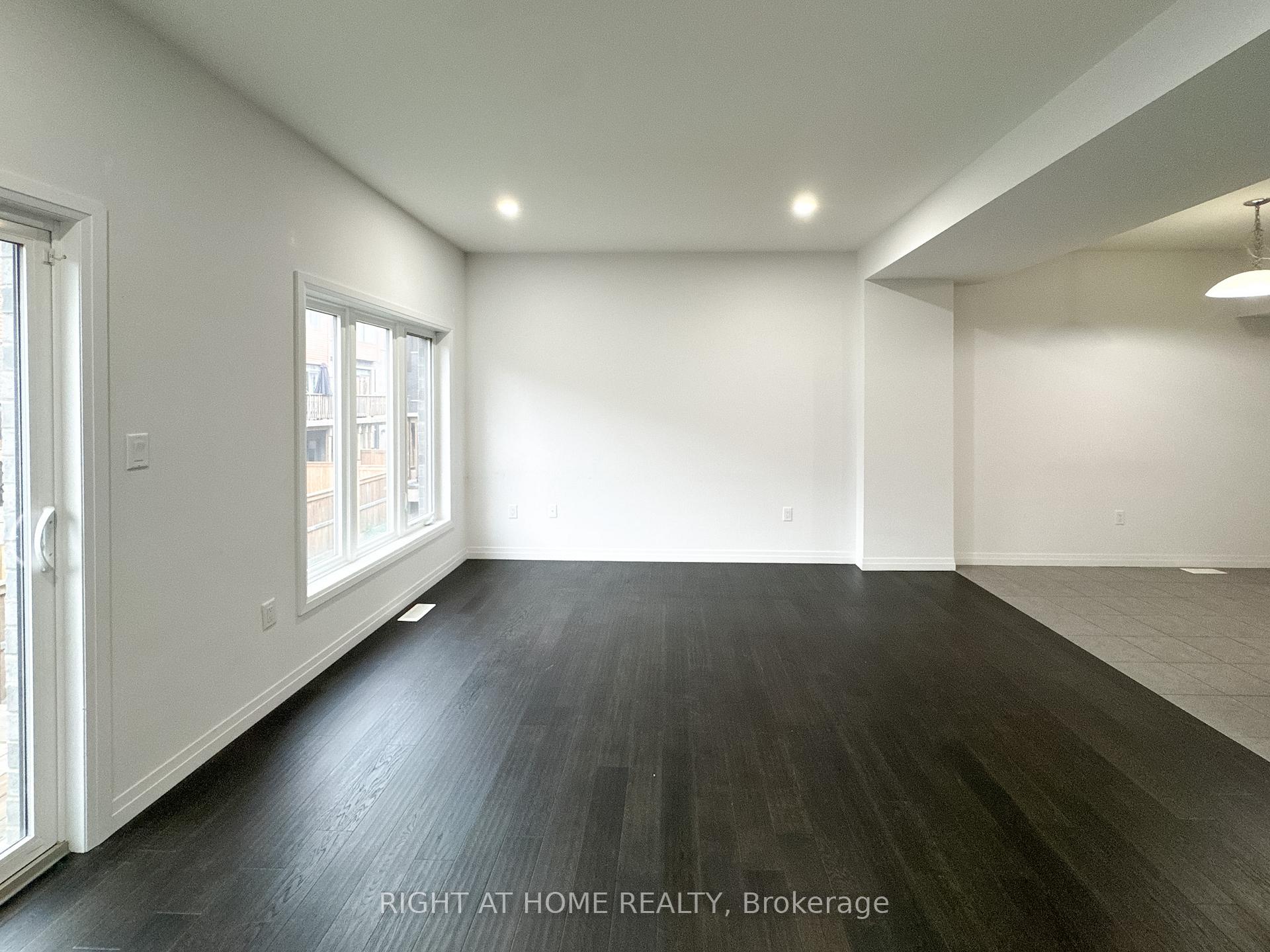 Photo 8 of 80 Soho Street, Hamilton, Stoney Creek Mountain — HOMEH