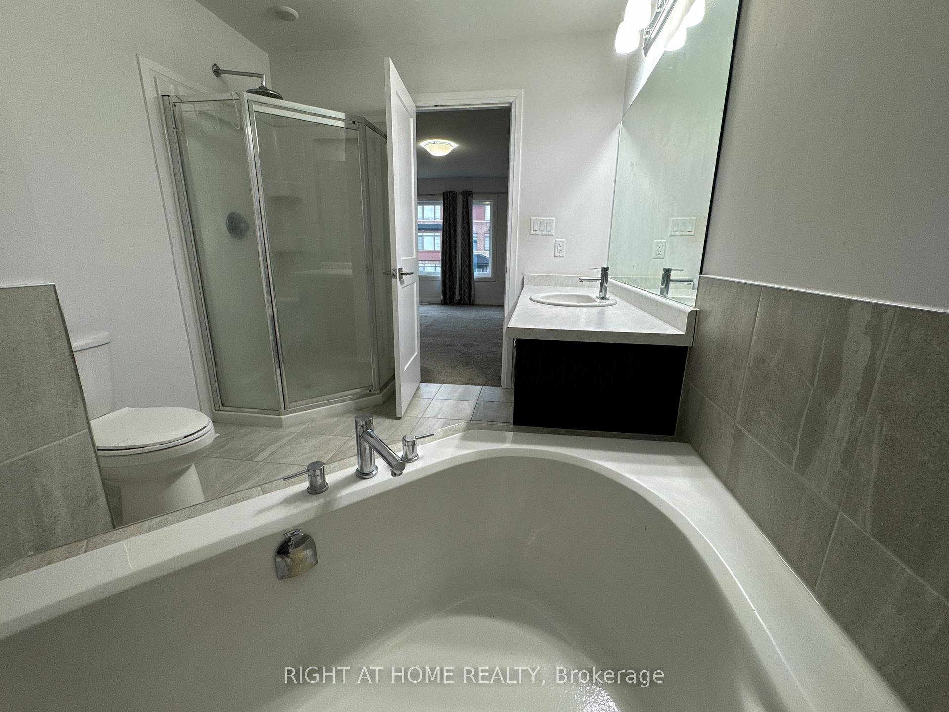 Photo 23 of 80 Soho Street, Hamilton, Stoney Creek Mountain — HOMEH