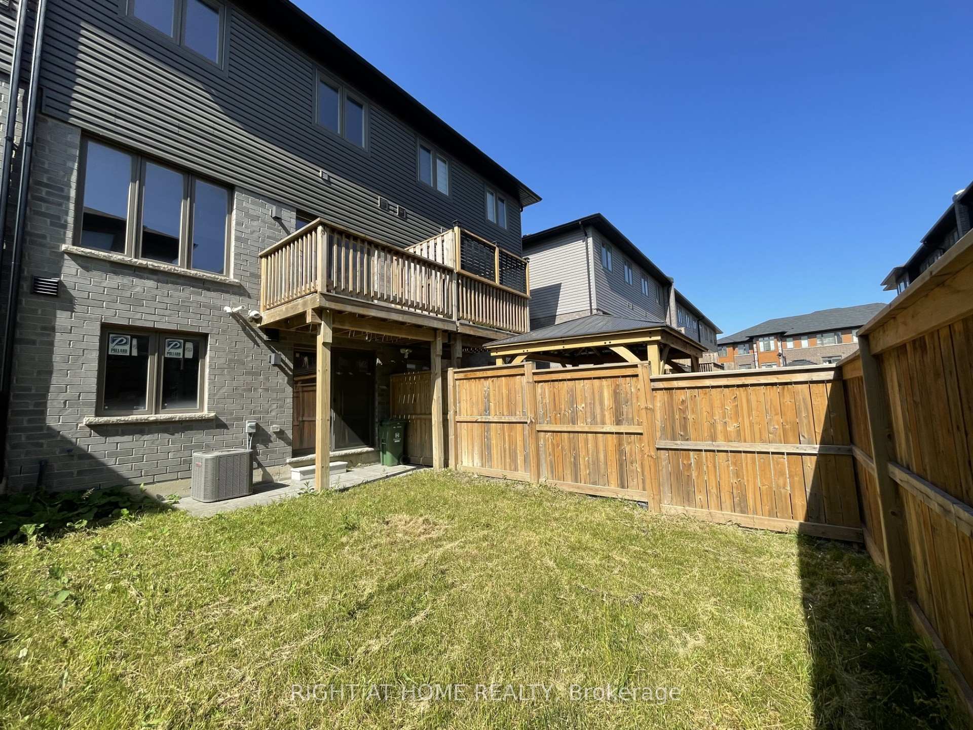 Photo 33 of 80 Soho Street, Hamilton, Stoney Creek Mountain — HOMEH
