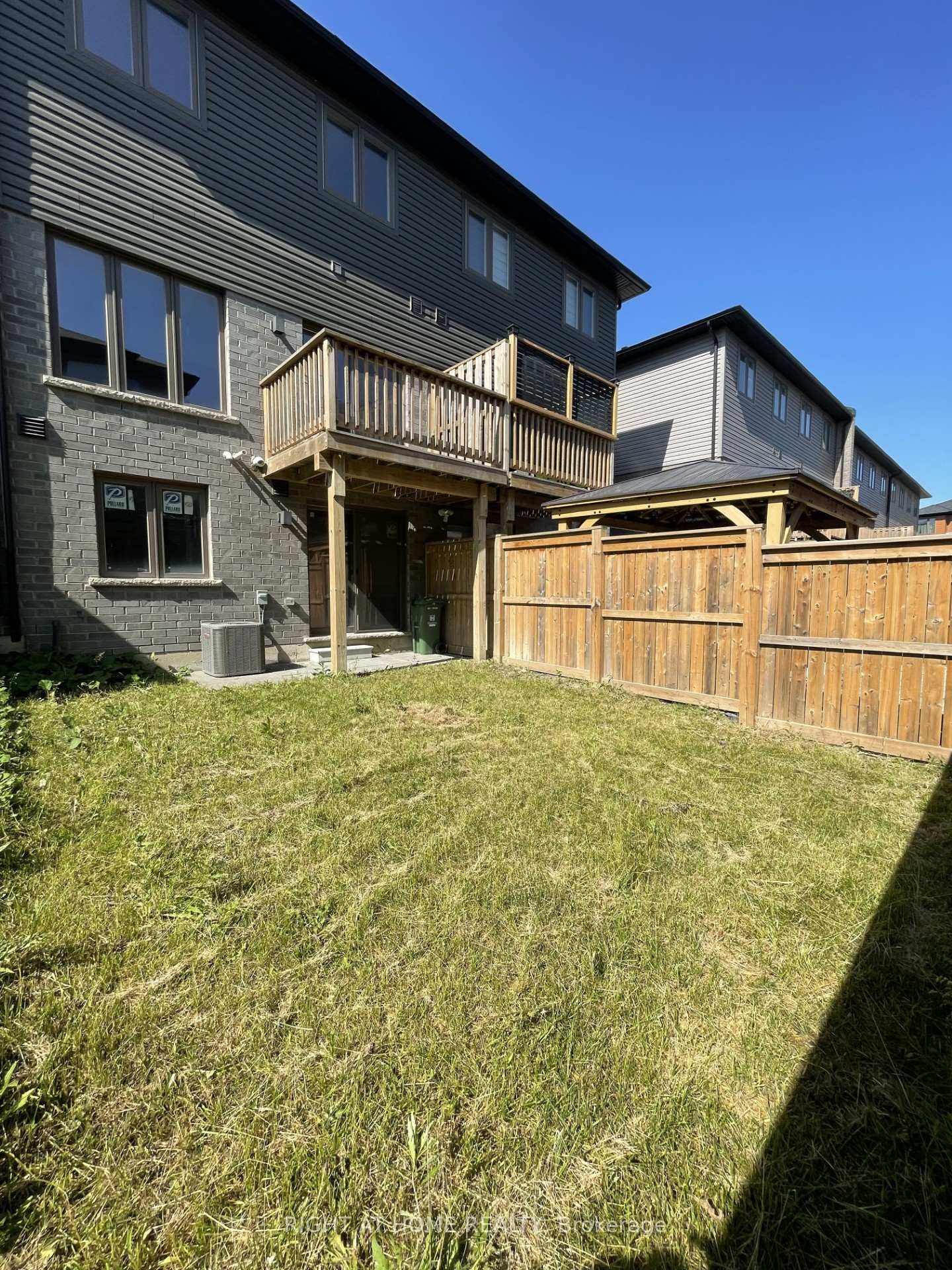Photo 34 of 80 Soho Street, Hamilton, Stoney Creek Mountain — HOMEH