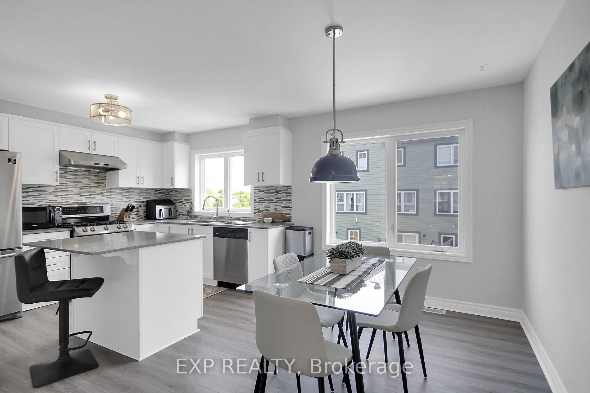 Photo 10 of 113 Gelderland Private, Ottawa, Kanata - Emerald Meadows/Trailwest — HOMEH