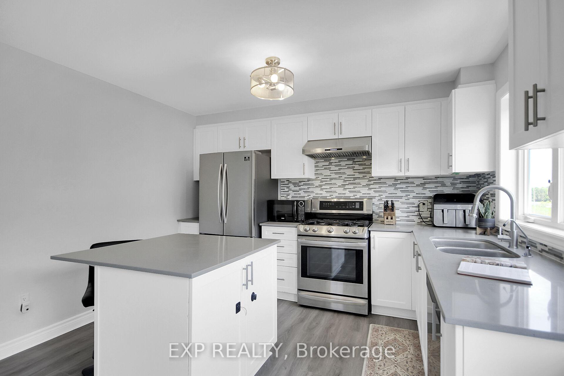 Photo 11 of 113 Gelderland Private, Ottawa, Kanata - Emerald Meadows/Trailwest — HOMEH