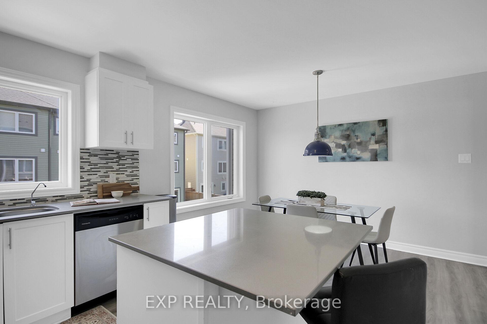 Photo 14 of 113 Gelderland Private, Ottawa, Kanata - Emerald Meadows/Trailwest — HOMEH