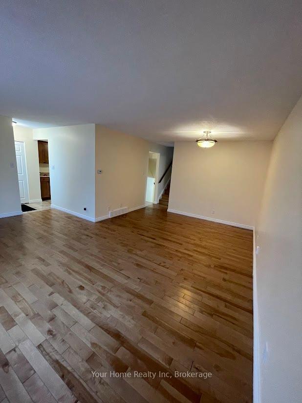 Photo 8 of 67 Silver Aspen Crescent S, Kitchener — HOMEH