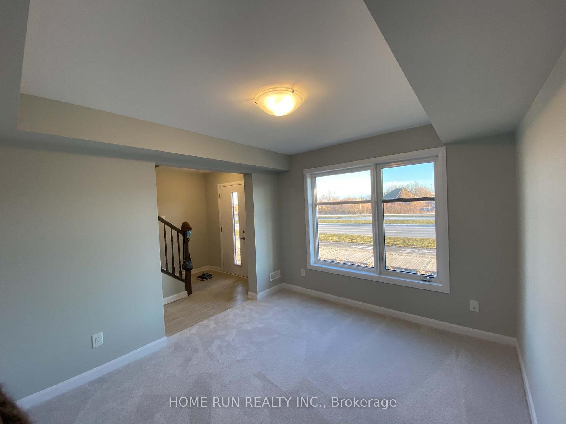 Photo 5 of 1091 Speedvale Court, Ottawa, Kanata - Kanata Lakes/Heritage Hills — HOMEH