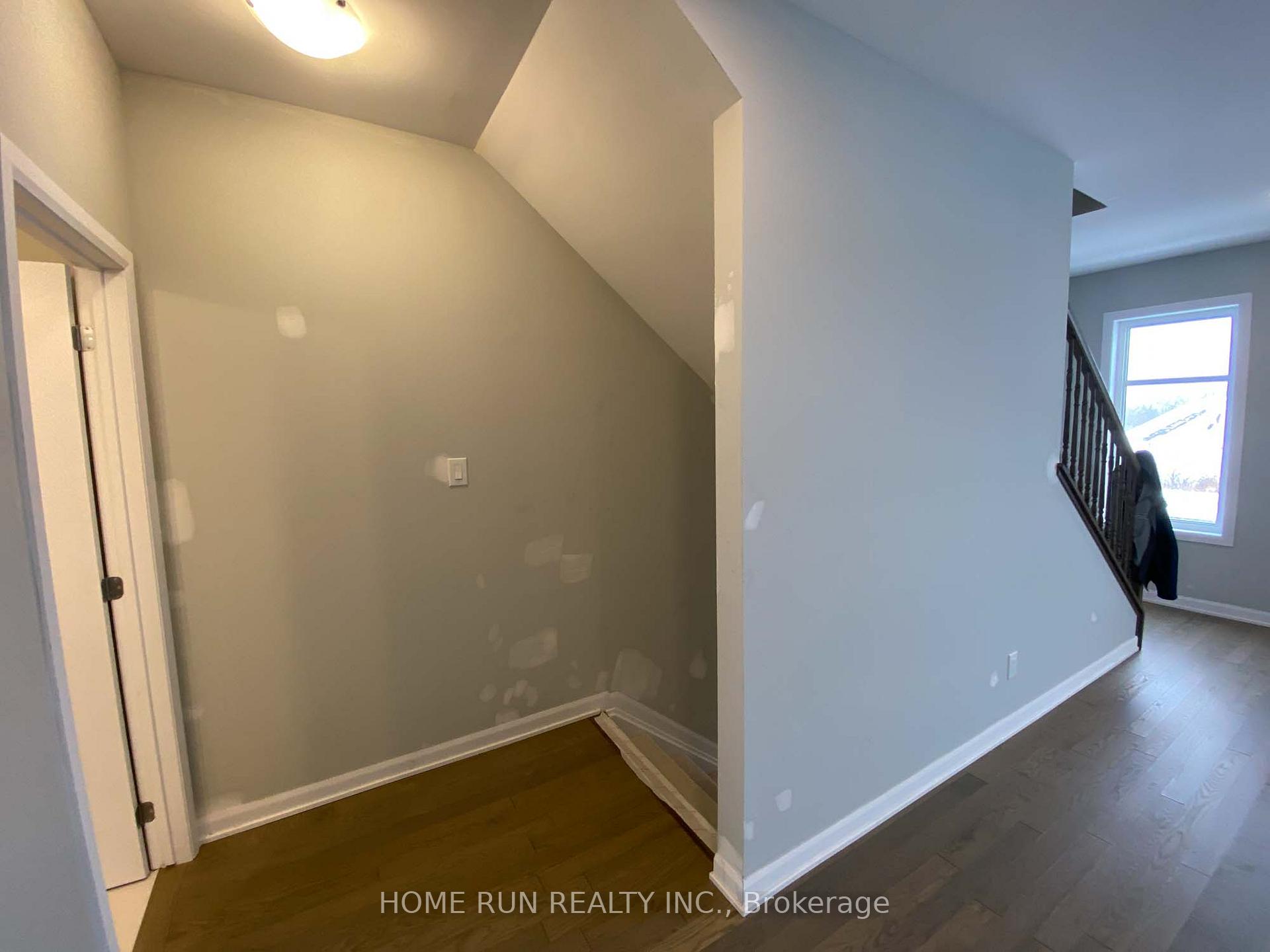 Photo 6 of 1091 Speedvale Court, Ottawa, Kanata - Kanata Lakes/Heritage Hills — HOMEH