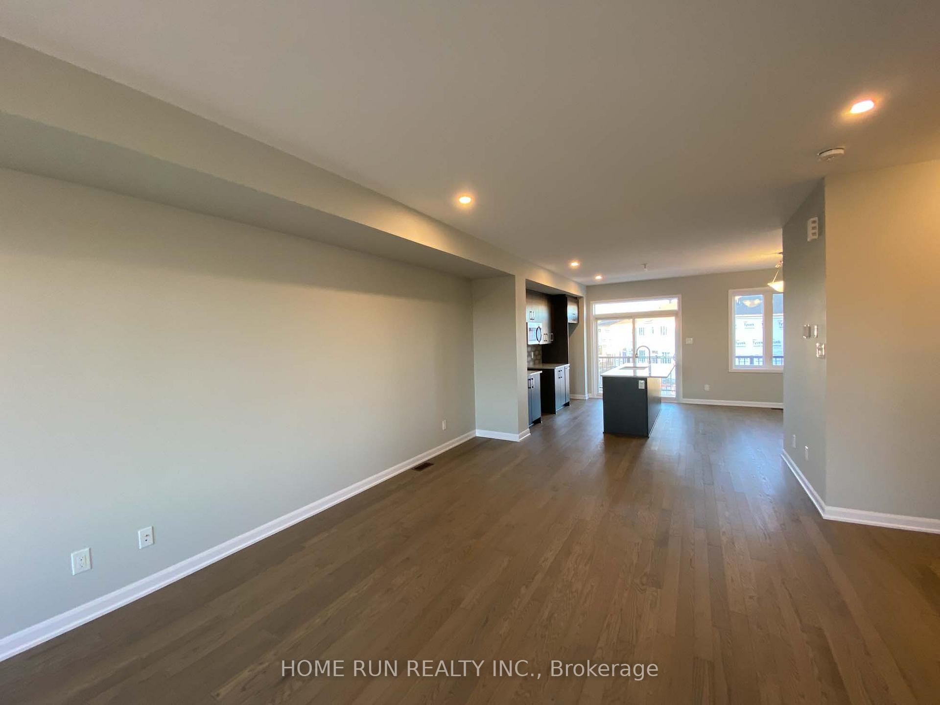 Photo 8 of 1091 Speedvale Court, Ottawa, Kanata - Kanata Lakes/Heritage Hills — HOMEH