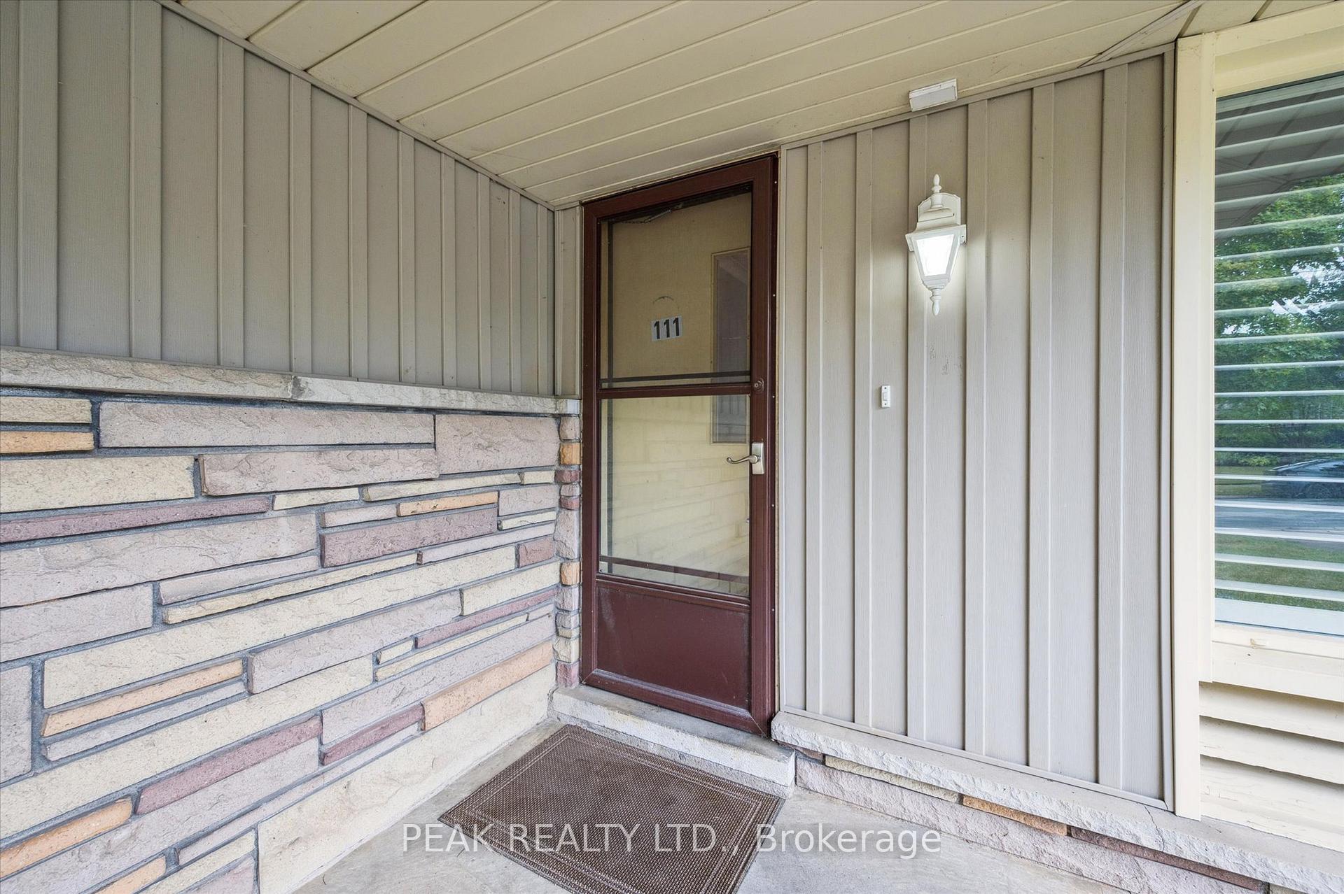 Photo 4 of 111 Blueridge Avenue, Kitchener — HOMEH