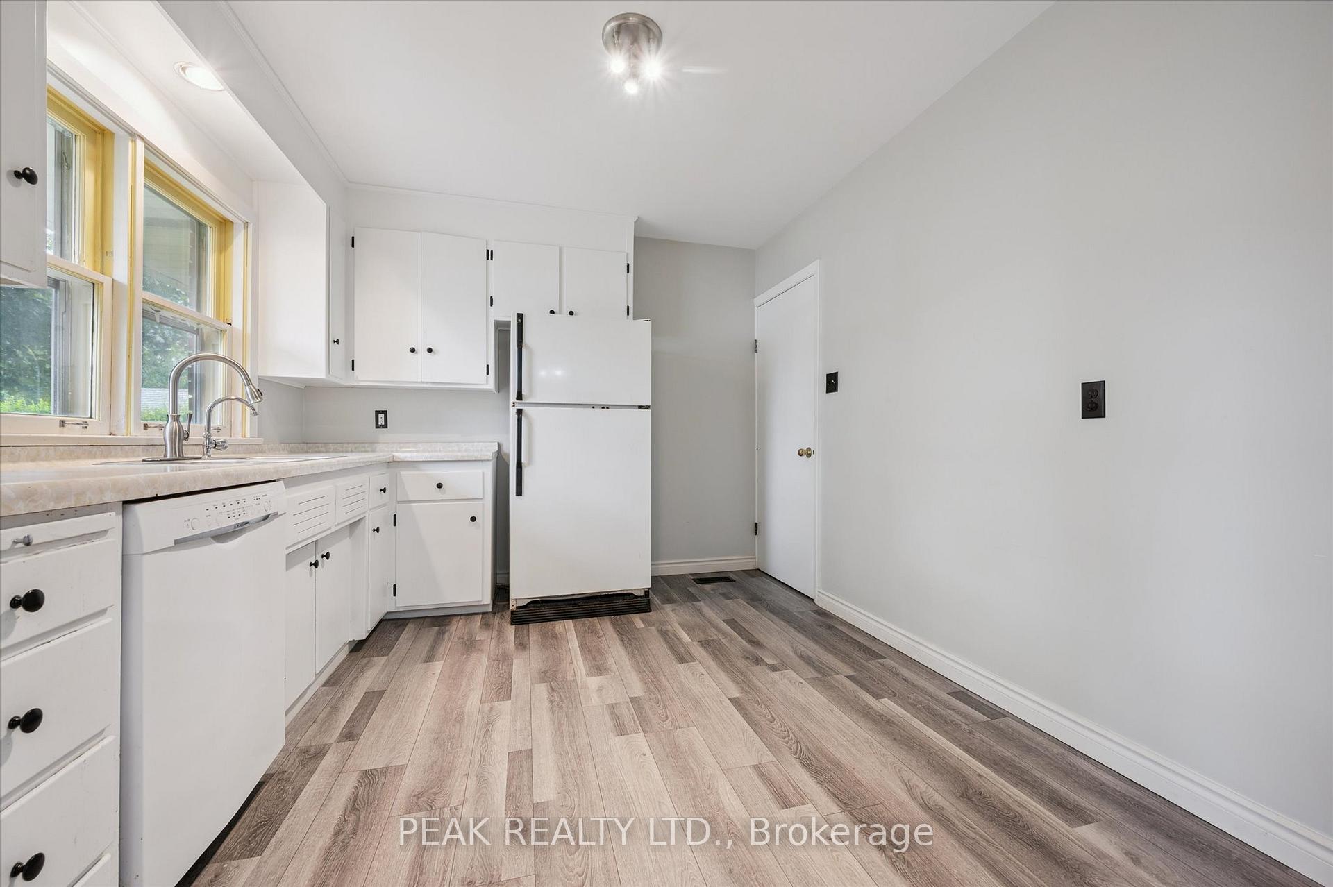 Photo 13 of 111 Blueridge Avenue, Kitchener — HOMEH