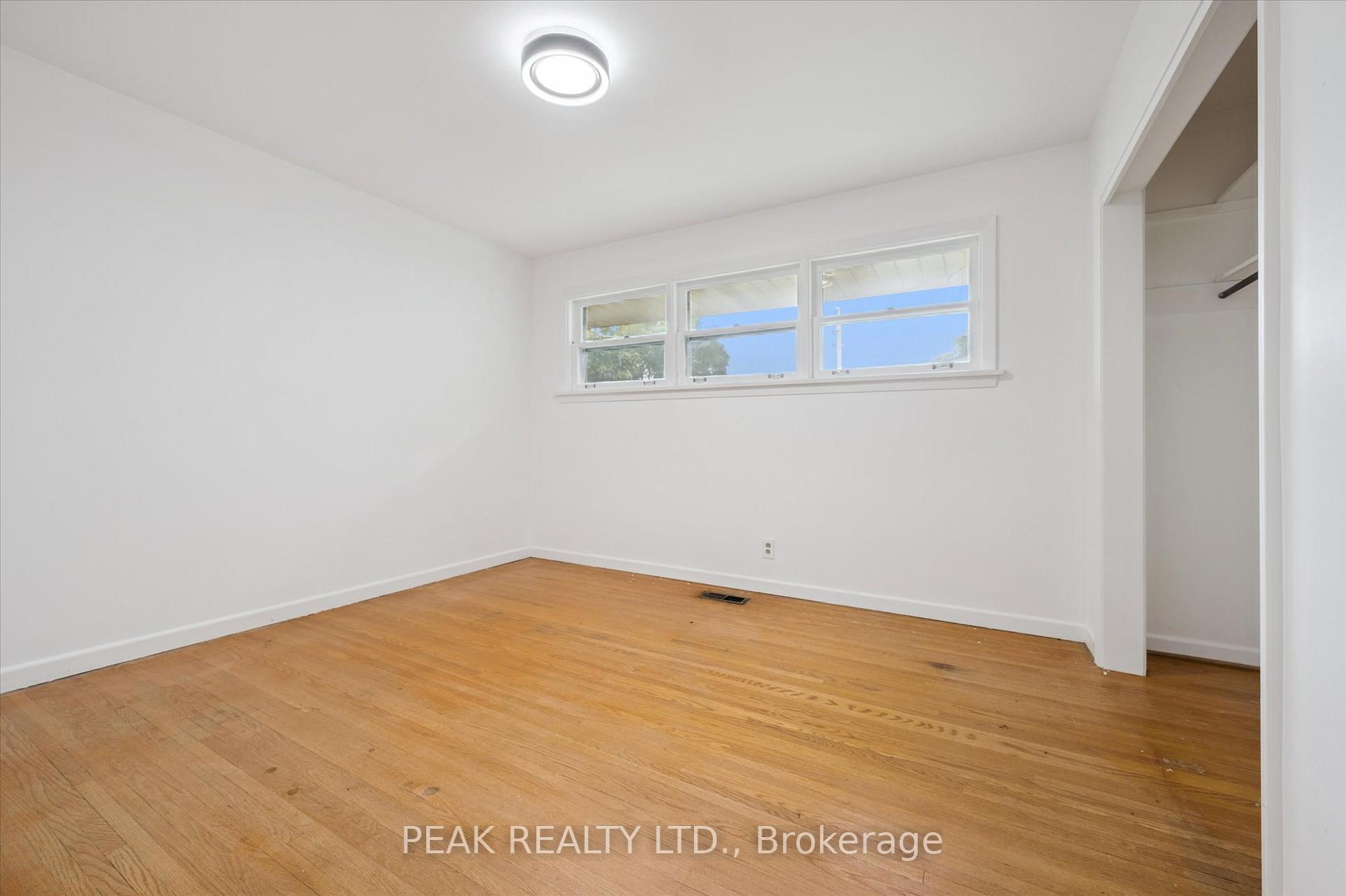 Photo 22 of 111 Blueridge Avenue, Kitchener — HOMEH