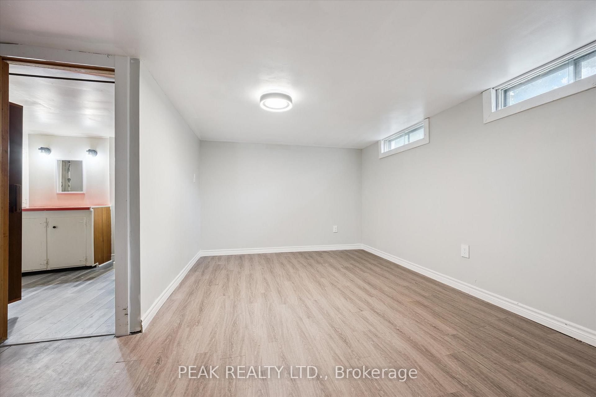 Photo 29 of 111 Blueridge Avenue, Kitchener — HOMEH