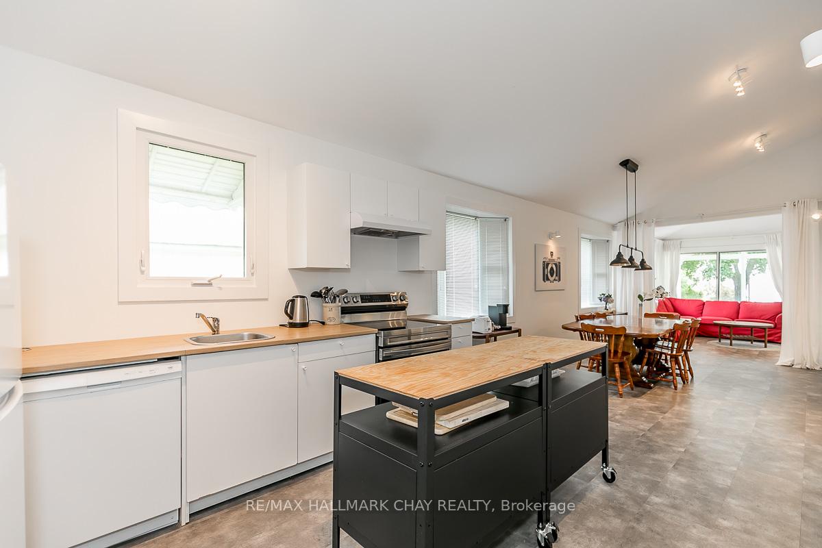 Photo 9 of 1283 Maple Road, Innisfil, Rural Innisfil — HOMEH
