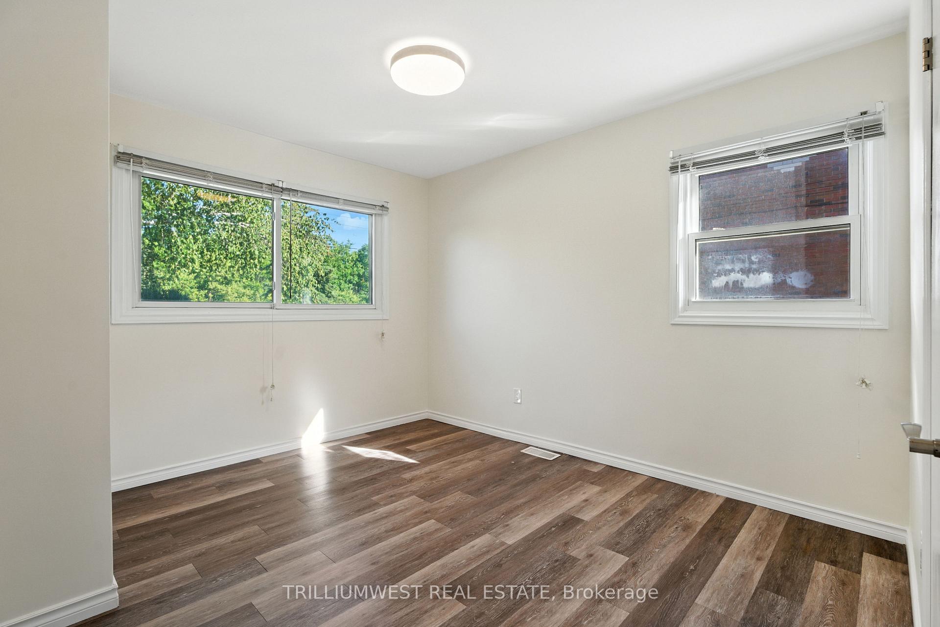 Photo 14 of 154 Montgomery Road, Kitchener — HOMEH