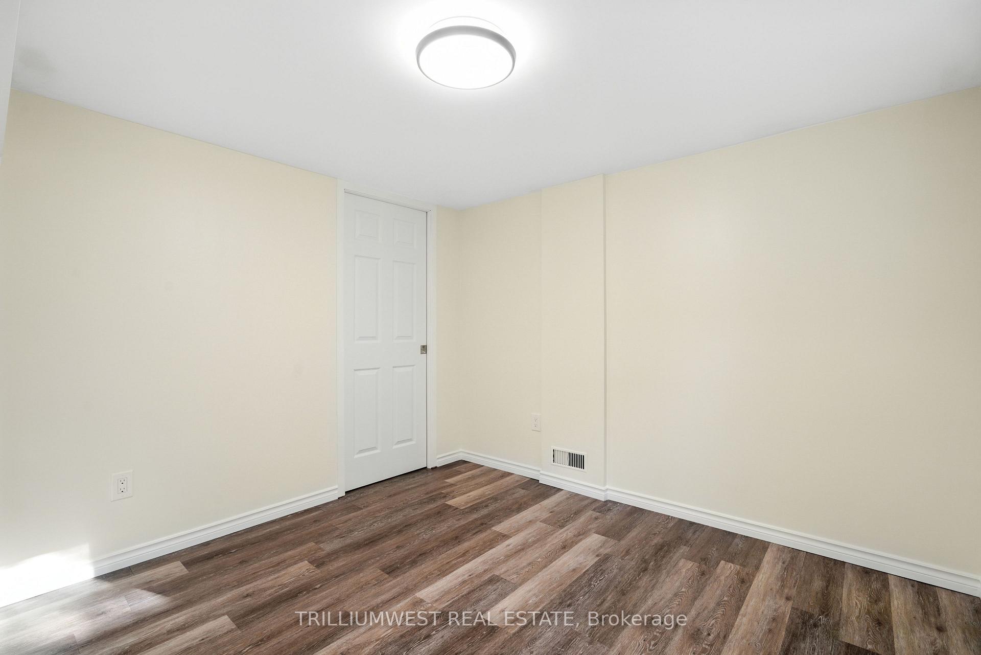Photo 25 of 154 Montgomery Road, Kitchener — HOMEH
