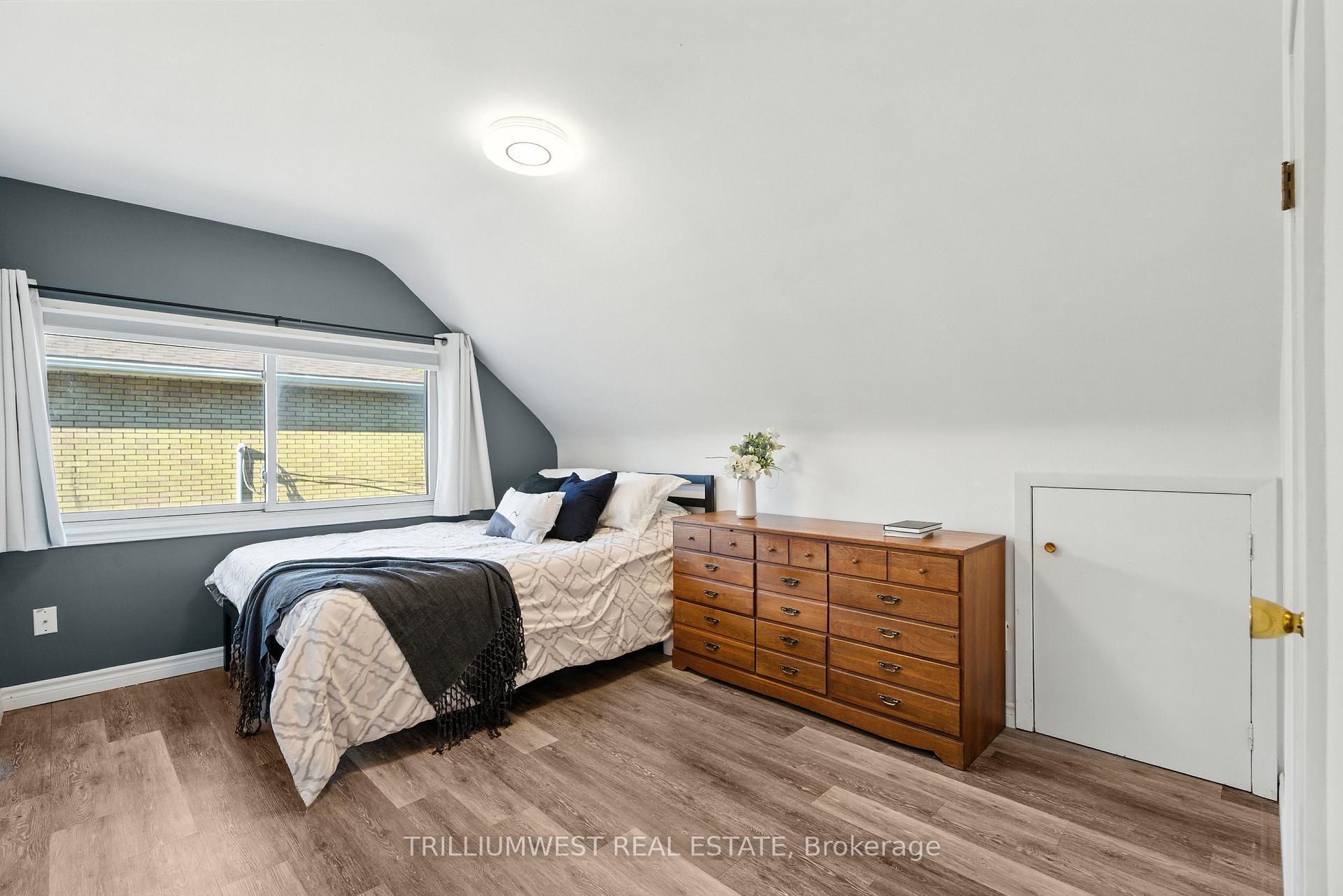 Photo 32 of 154 Montgomery Road, Kitchener — HOMEH